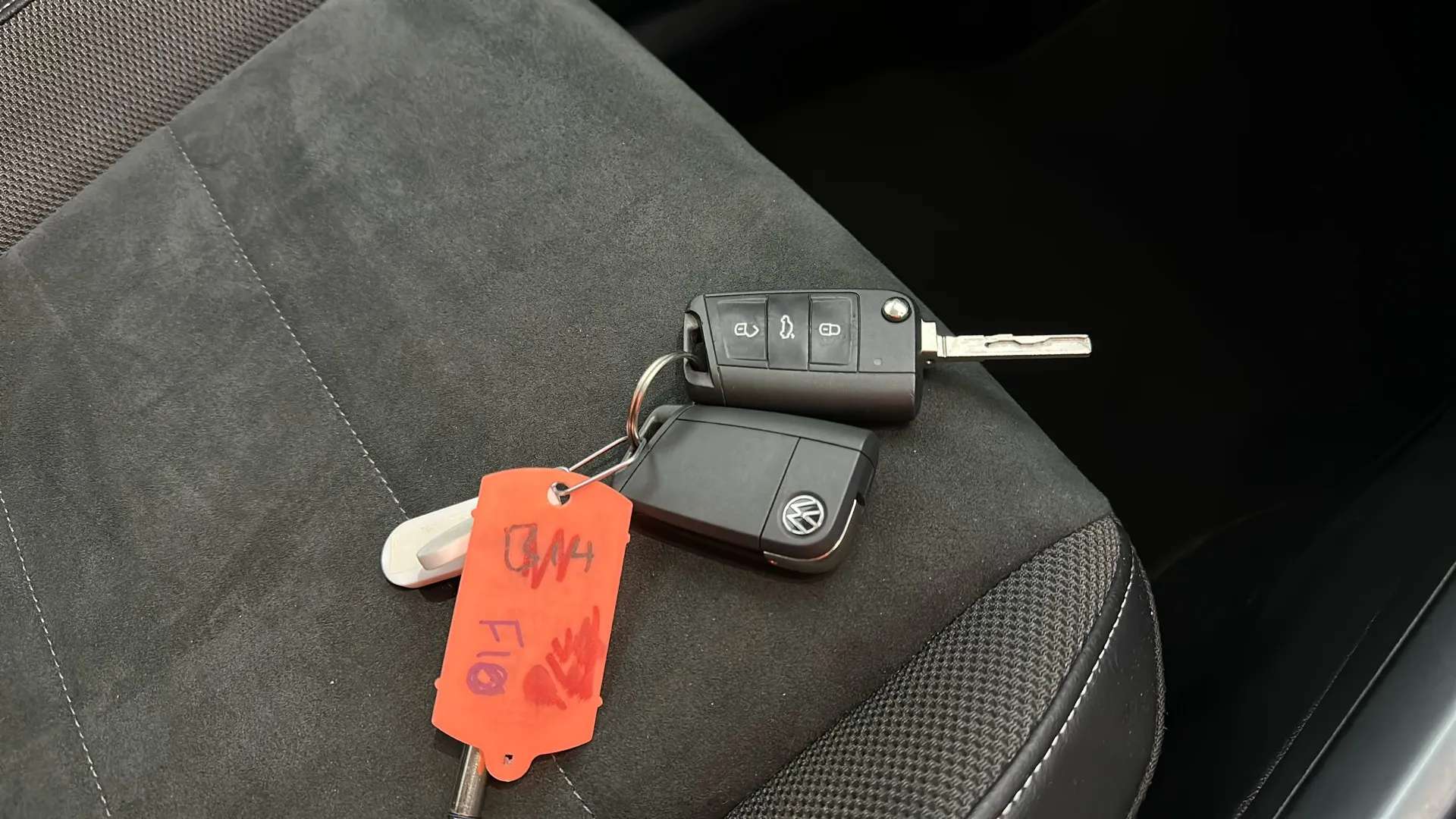 2023 VOLKSWAGEN T-ROC 2023 VOLKSWAGEN T-ROC