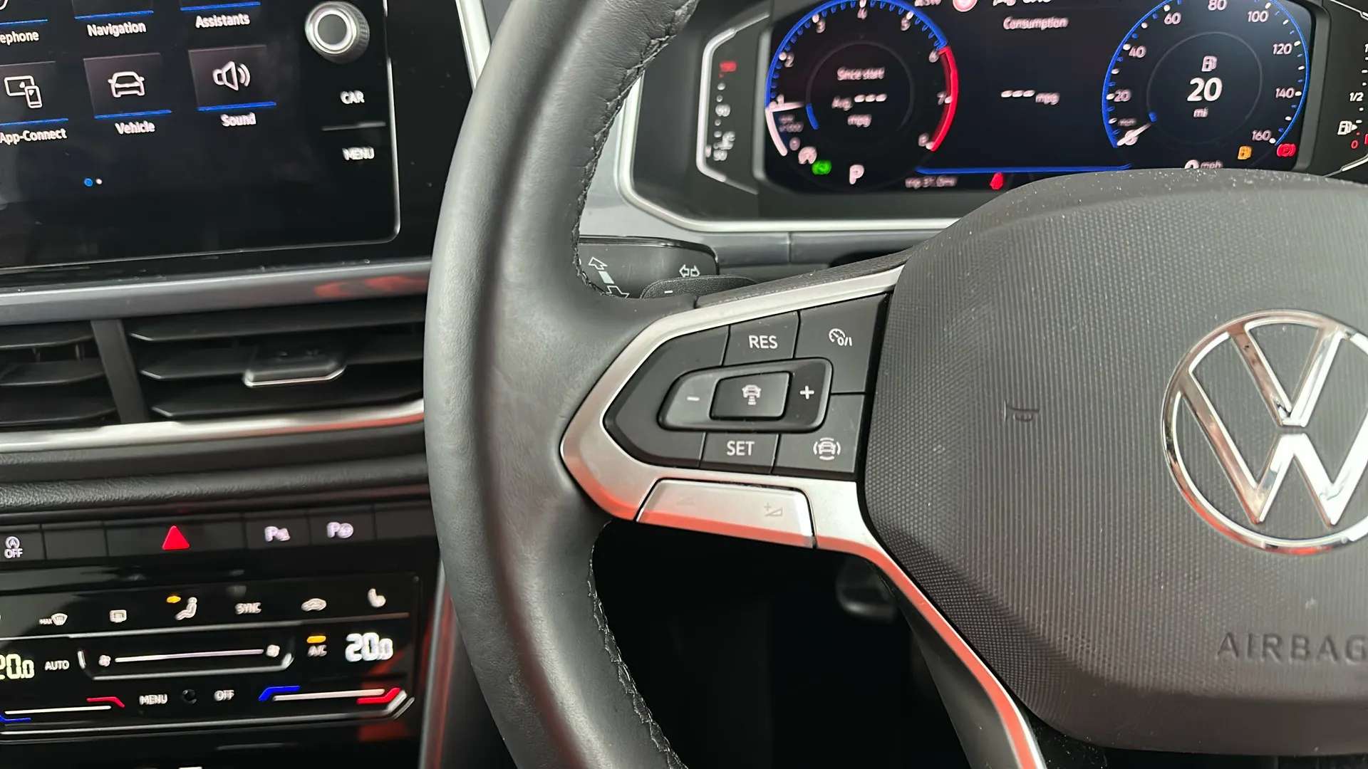 2023 VOLKSWAGEN T-ROC 2023 VOLKSWAGEN T-ROC