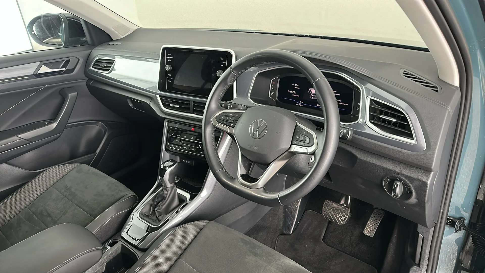 2023 VOLKSWAGEN T-ROC 2023 VOLKSWAGEN T-ROC