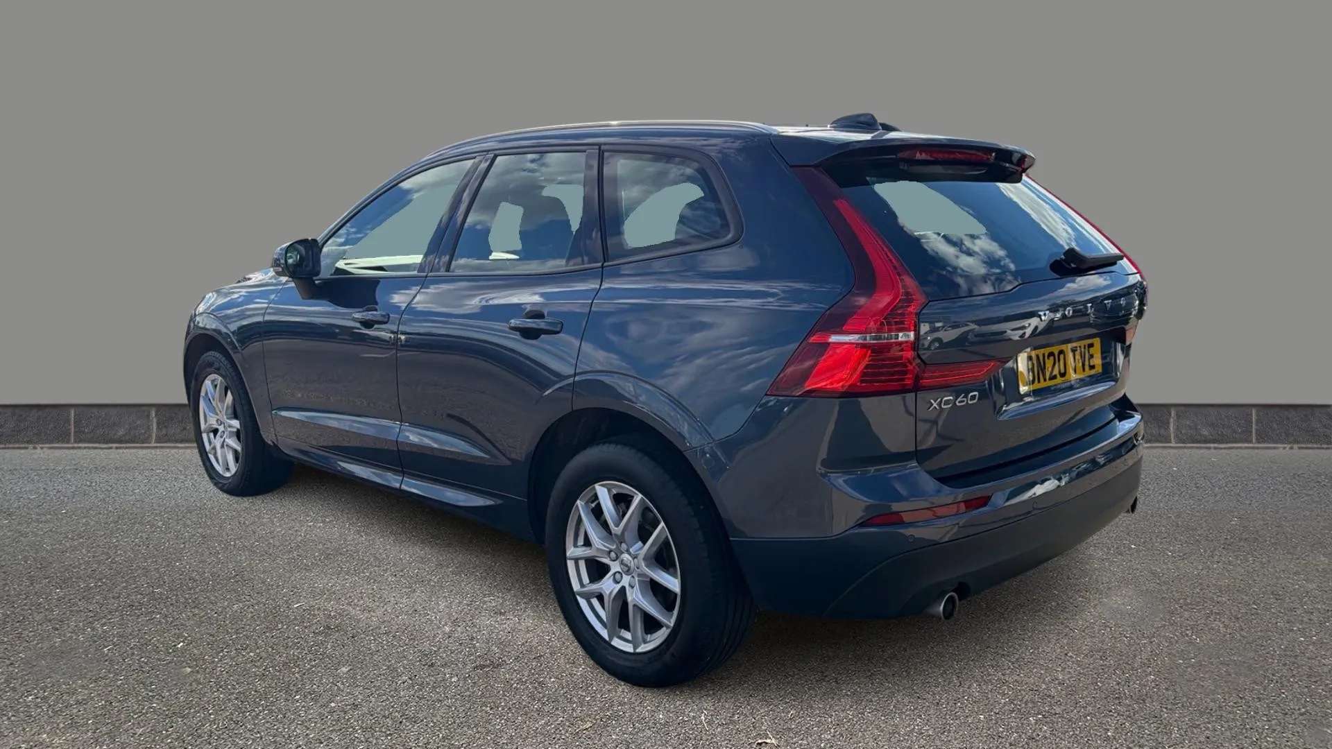 2020 VOLVO XC60 2020 VOLVO XC60