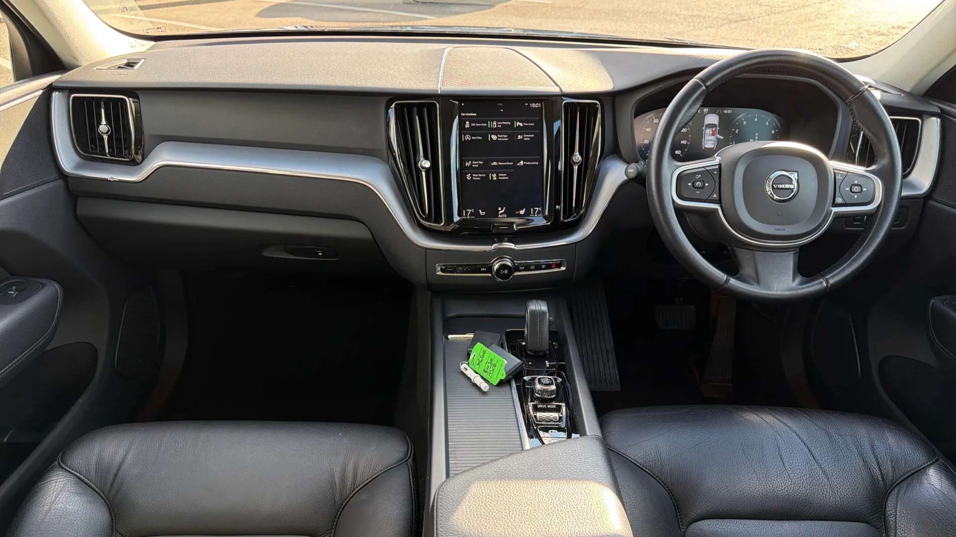 2020 VOLVO XC60 2020 VOLVO XC60