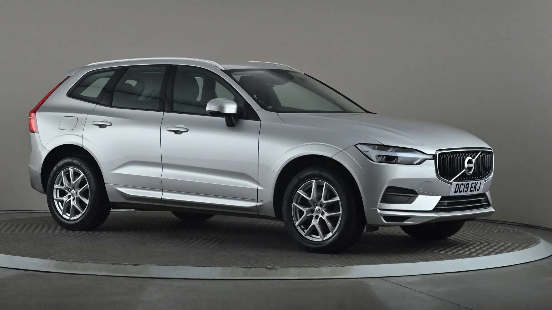 2019 VOLVO XC60 2019 VOLVO XC60