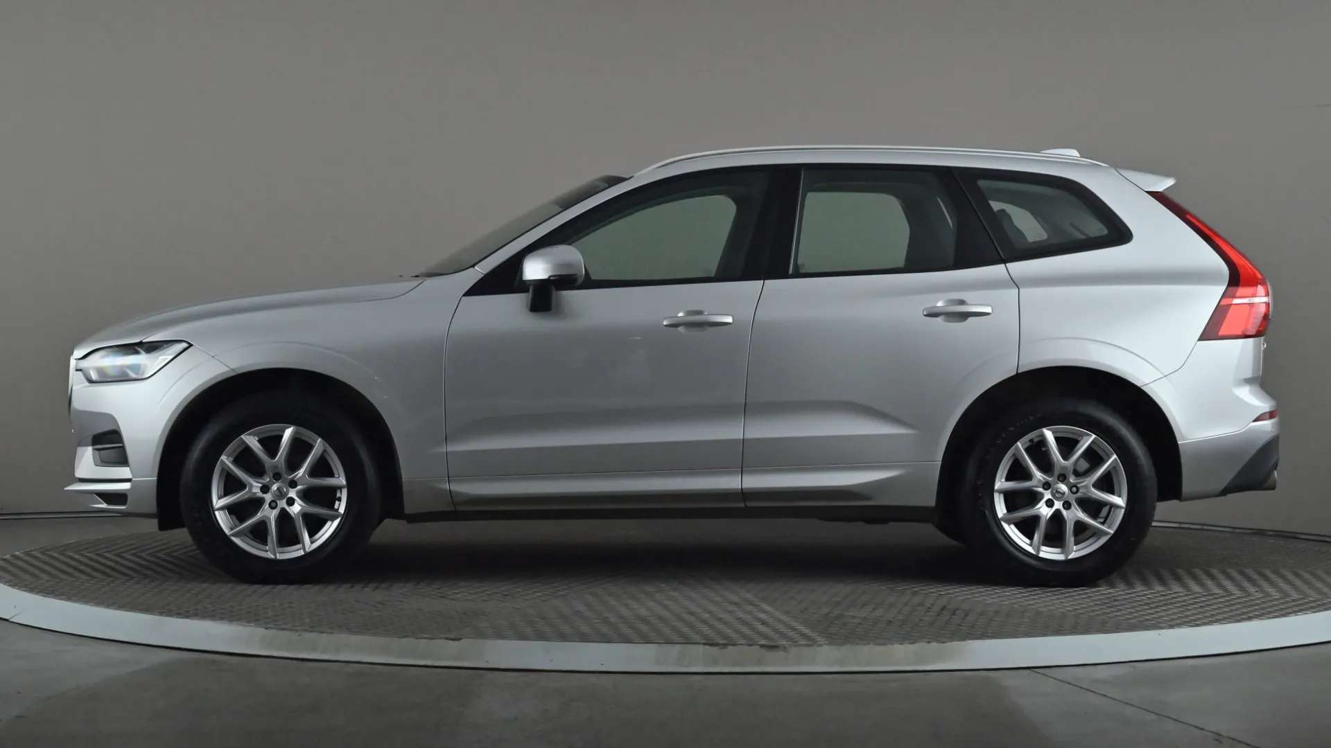 2019 VOLVO XC60 2019 VOLVO XC60