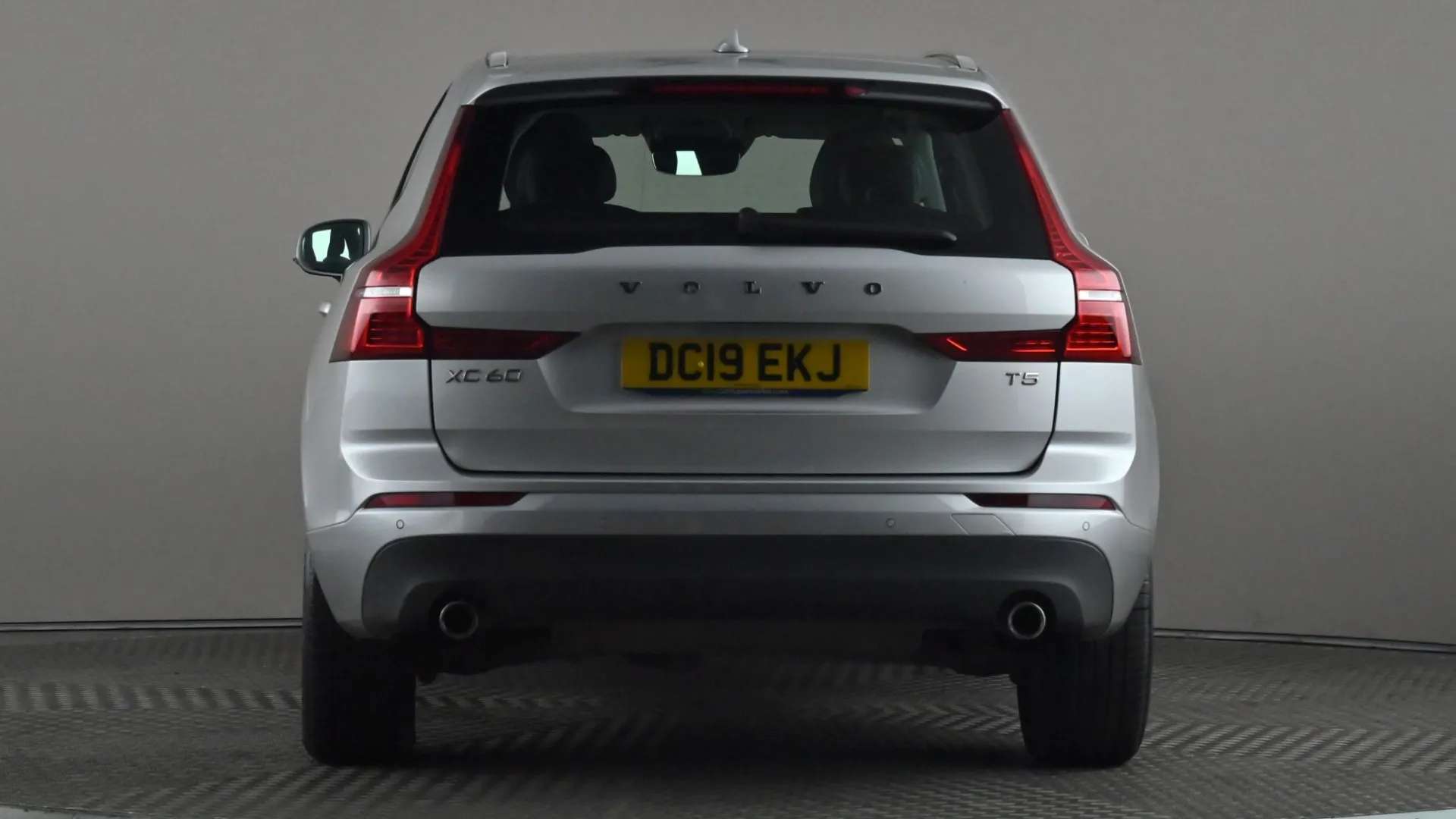 2019 VOLVO XC60 2019 VOLVO XC60
