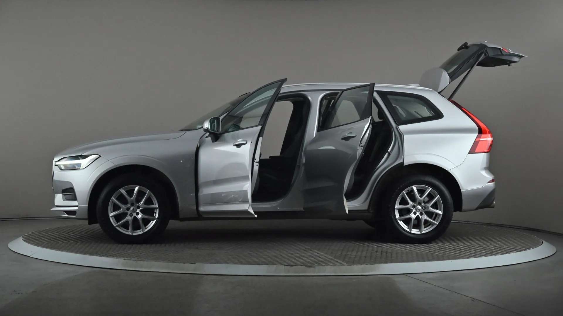 2019 VOLVO XC60 2019 VOLVO XC60