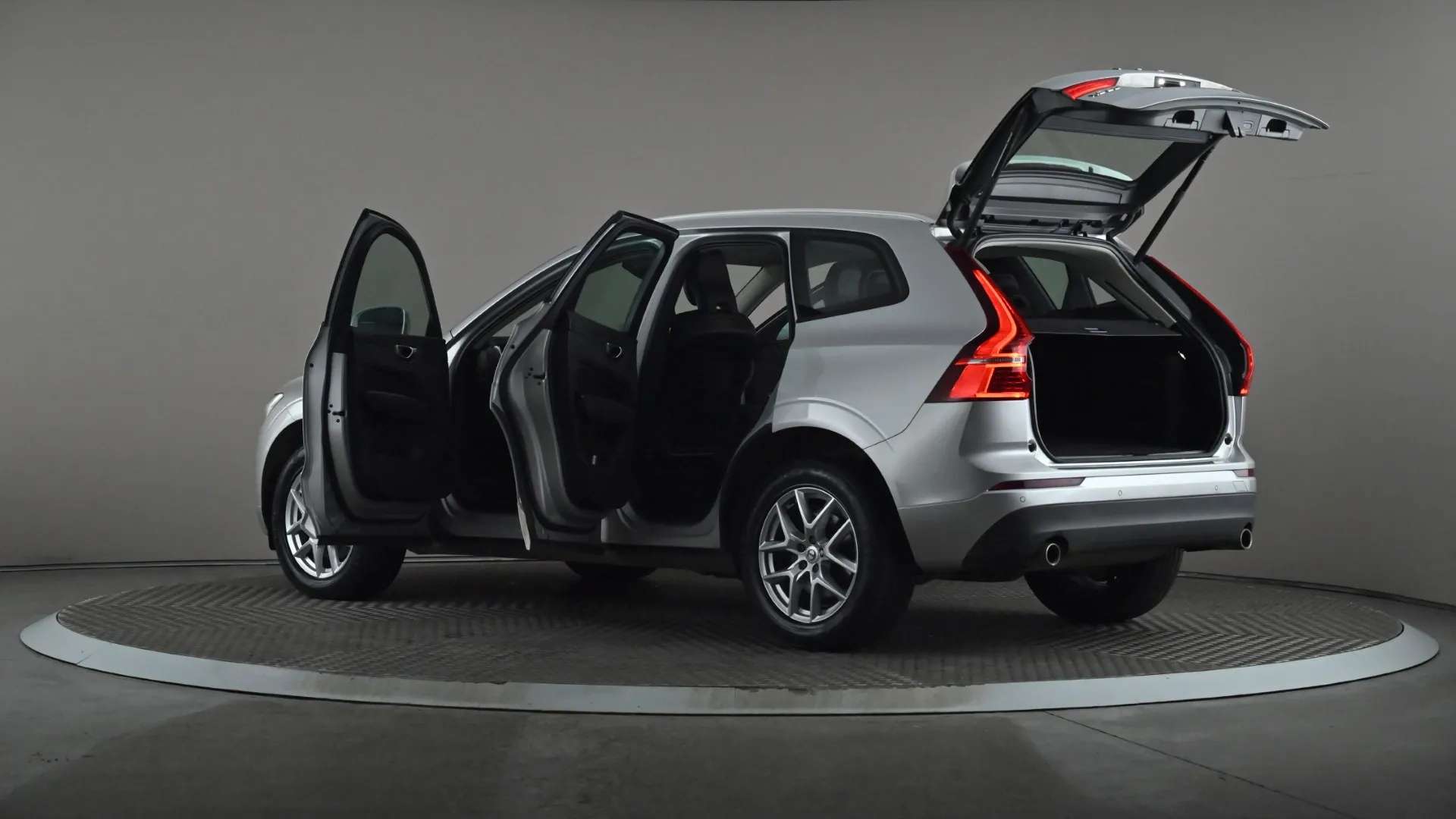 2019 VOLVO XC60 2019 VOLVO XC60