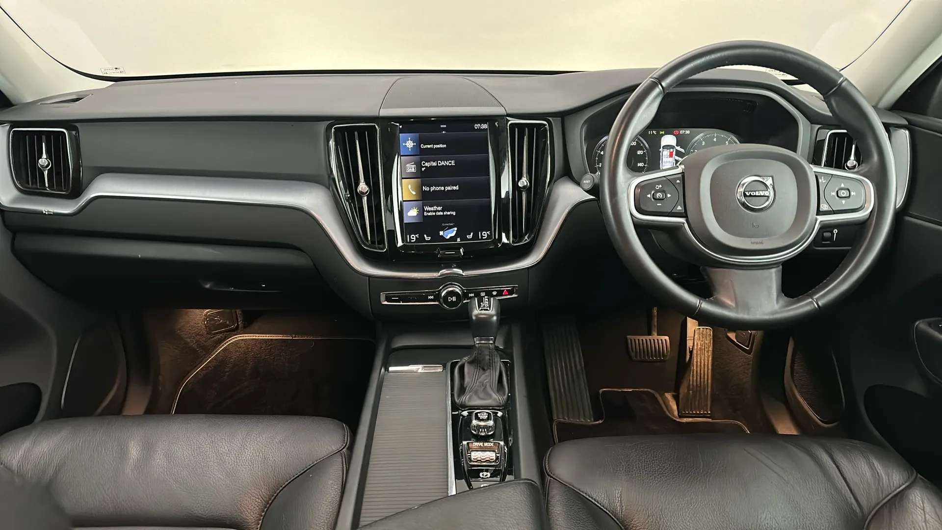 2019 VOLVO XC60 2019 VOLVO XC60