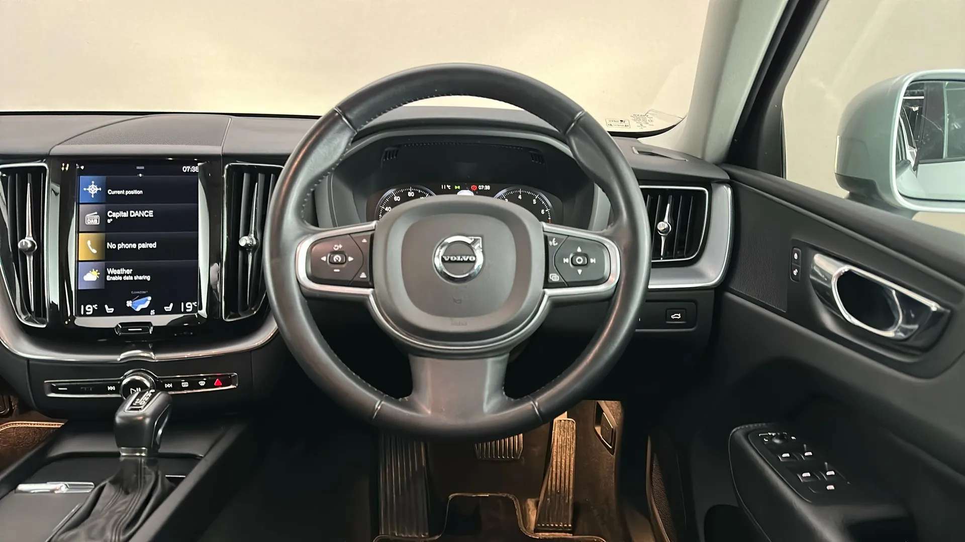 2019 VOLVO XC60 2019 VOLVO XC60