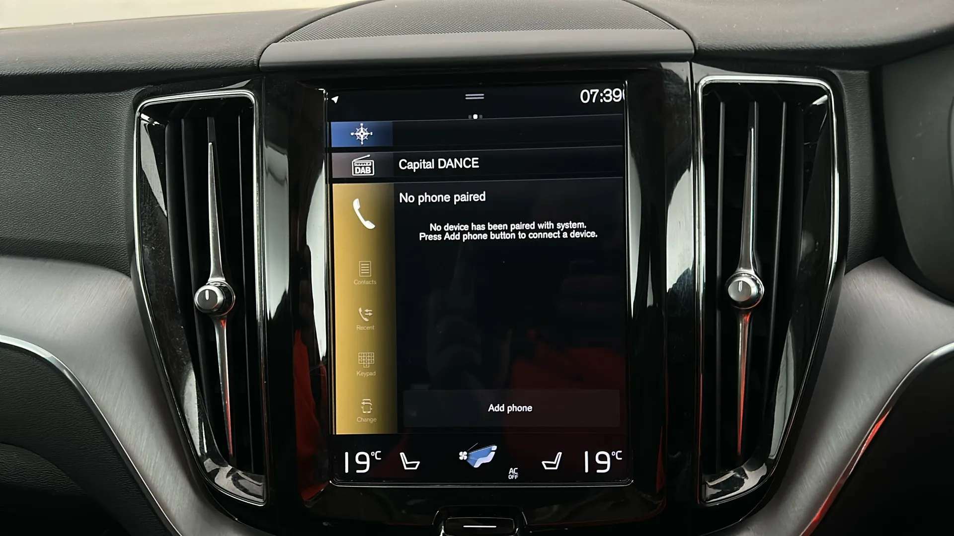 2019 VOLVO XC60 2019 VOLVO XC60