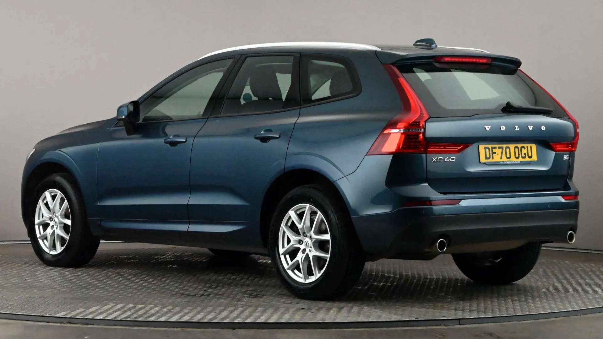 2020 VOLVO XC60 2020 VOLVO XC60