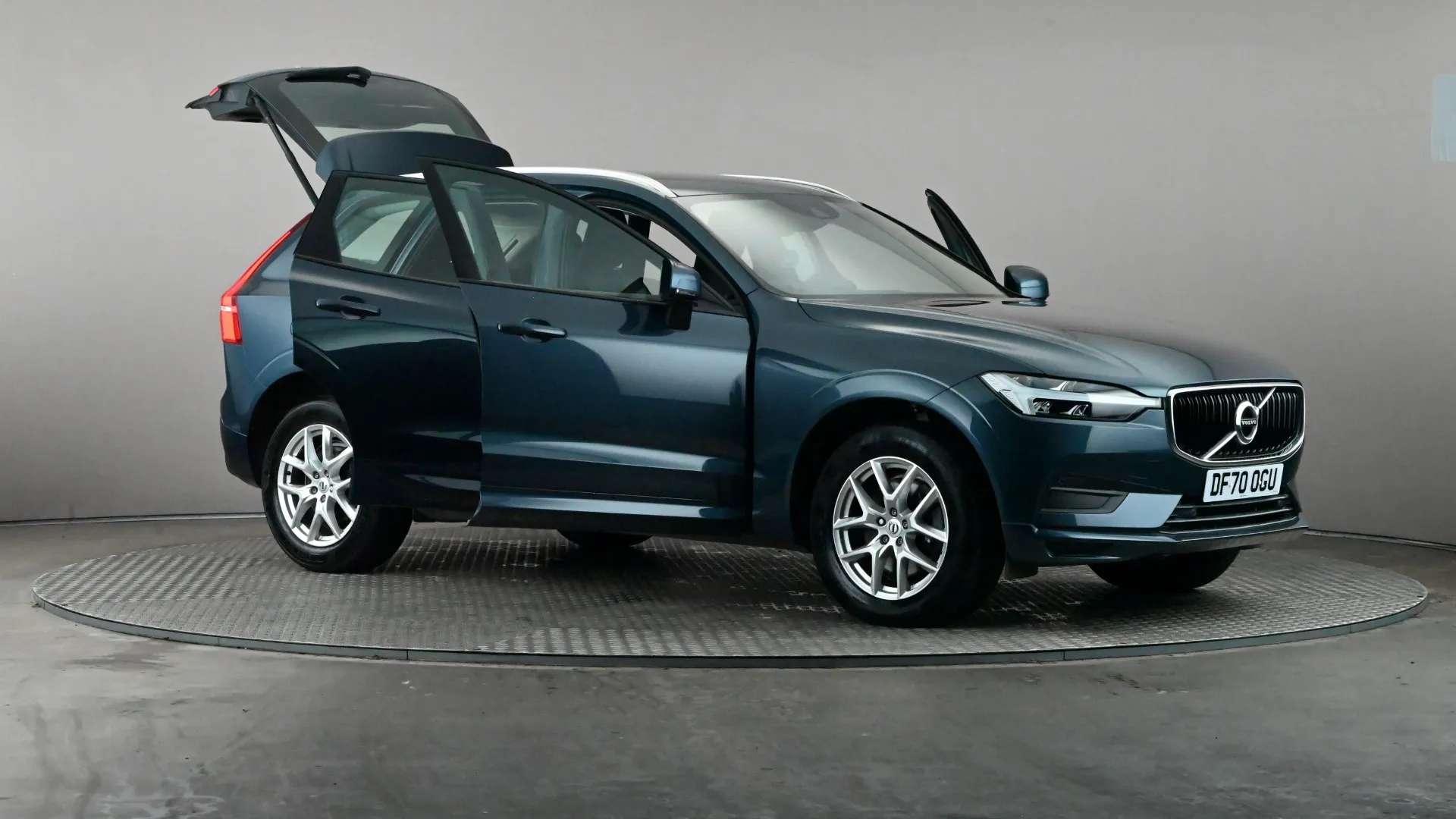 2020 VOLVO XC60 2020 VOLVO XC60