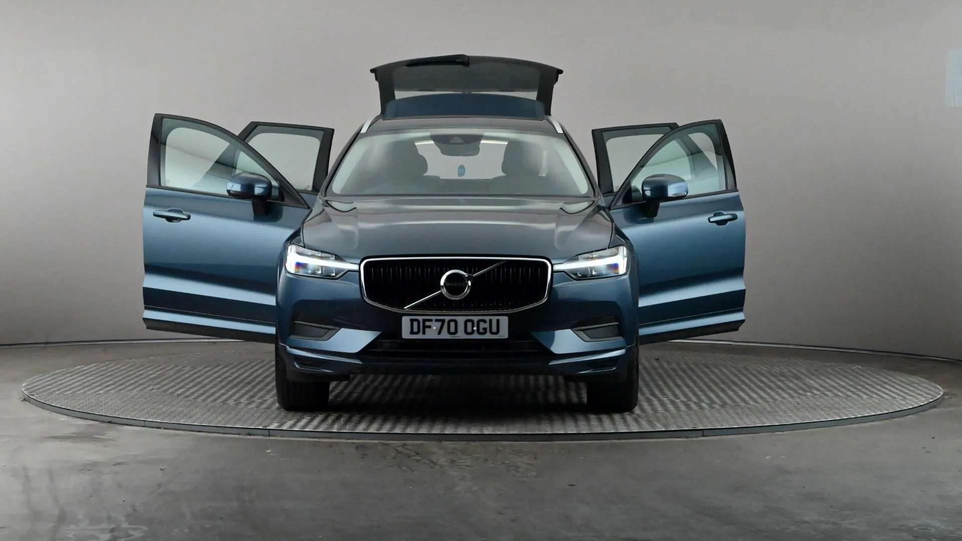 2020 VOLVO XC60 2020 VOLVO XC60