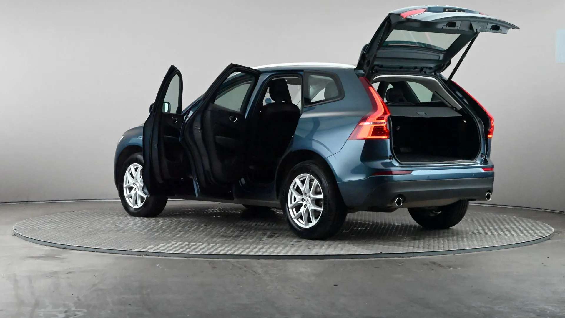 2020 VOLVO XC60 2020 VOLVO XC60