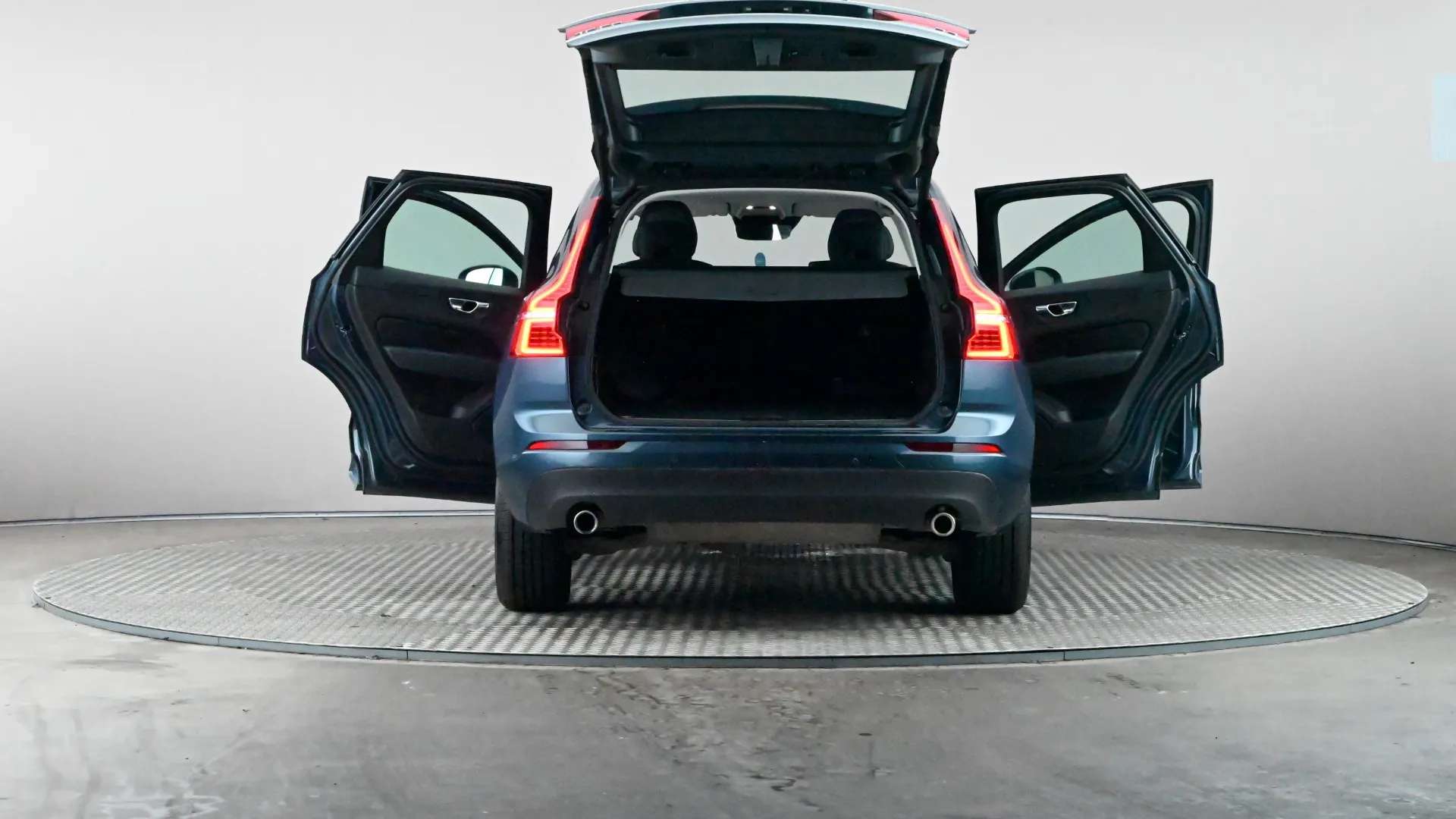 2020 VOLVO XC60 2020 VOLVO XC60