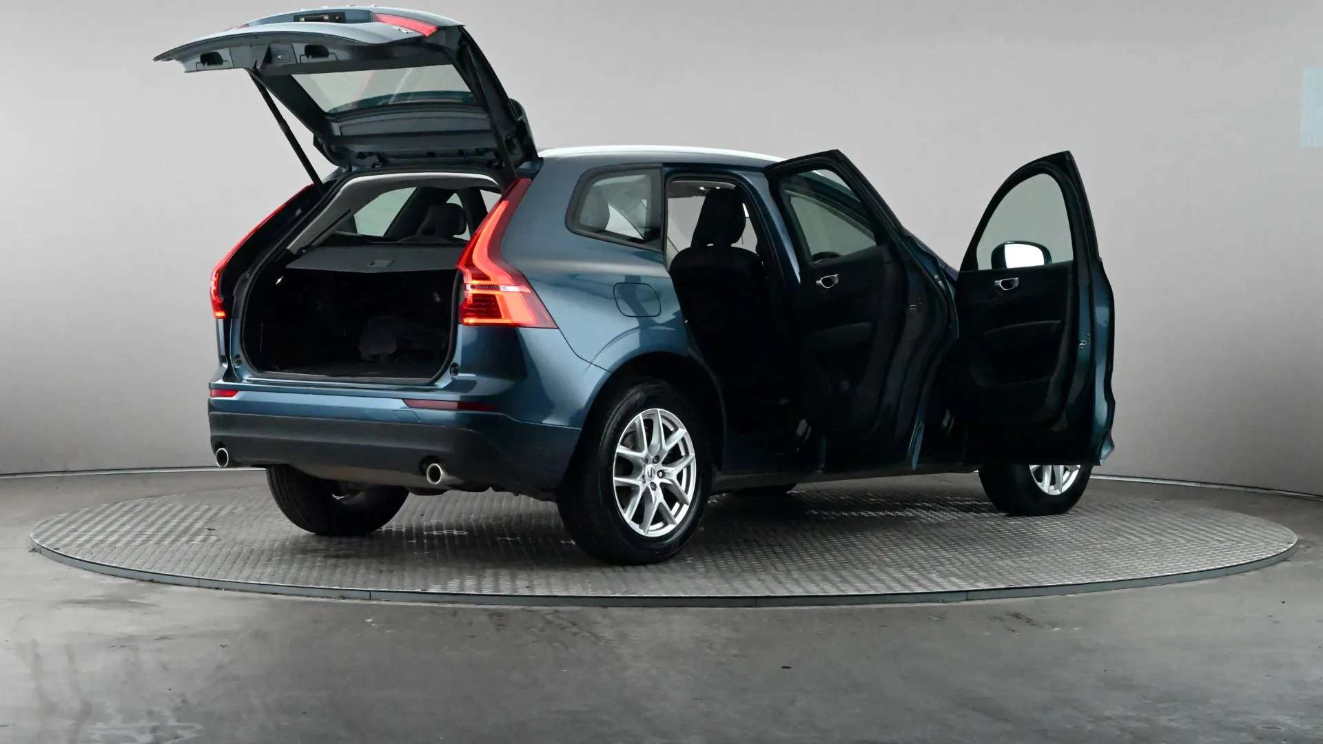 2020 VOLVO XC60 2020 VOLVO XC60