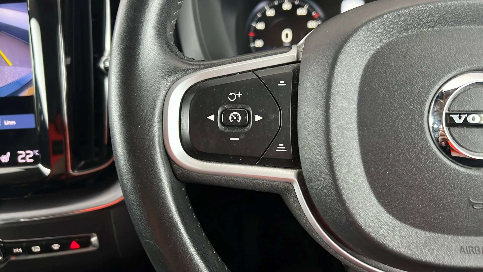 2020 VOLVO XC60 2020 VOLVO XC60