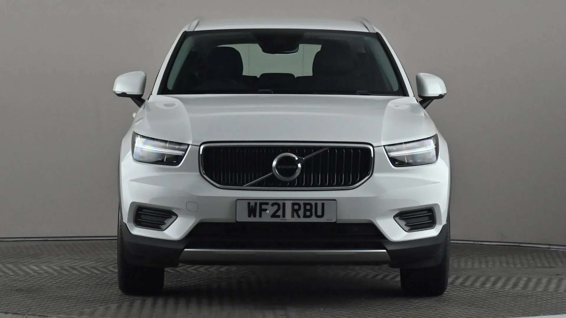 2021 VOLVO XC40 2021 VOLVO XC40