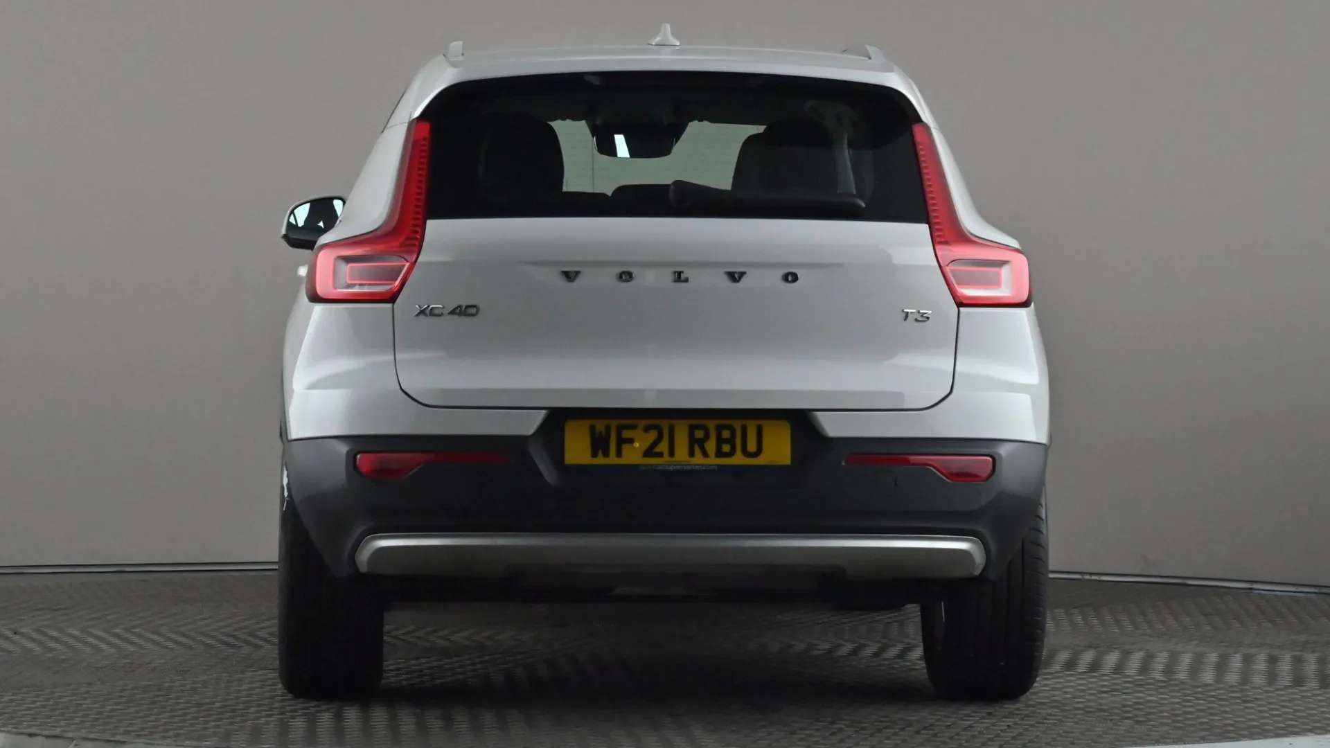 2021 VOLVO XC40 2021 VOLVO XC40
