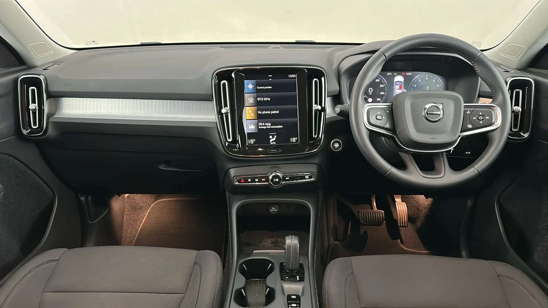 2021 VOLVO XC40 2021 VOLVO XC40