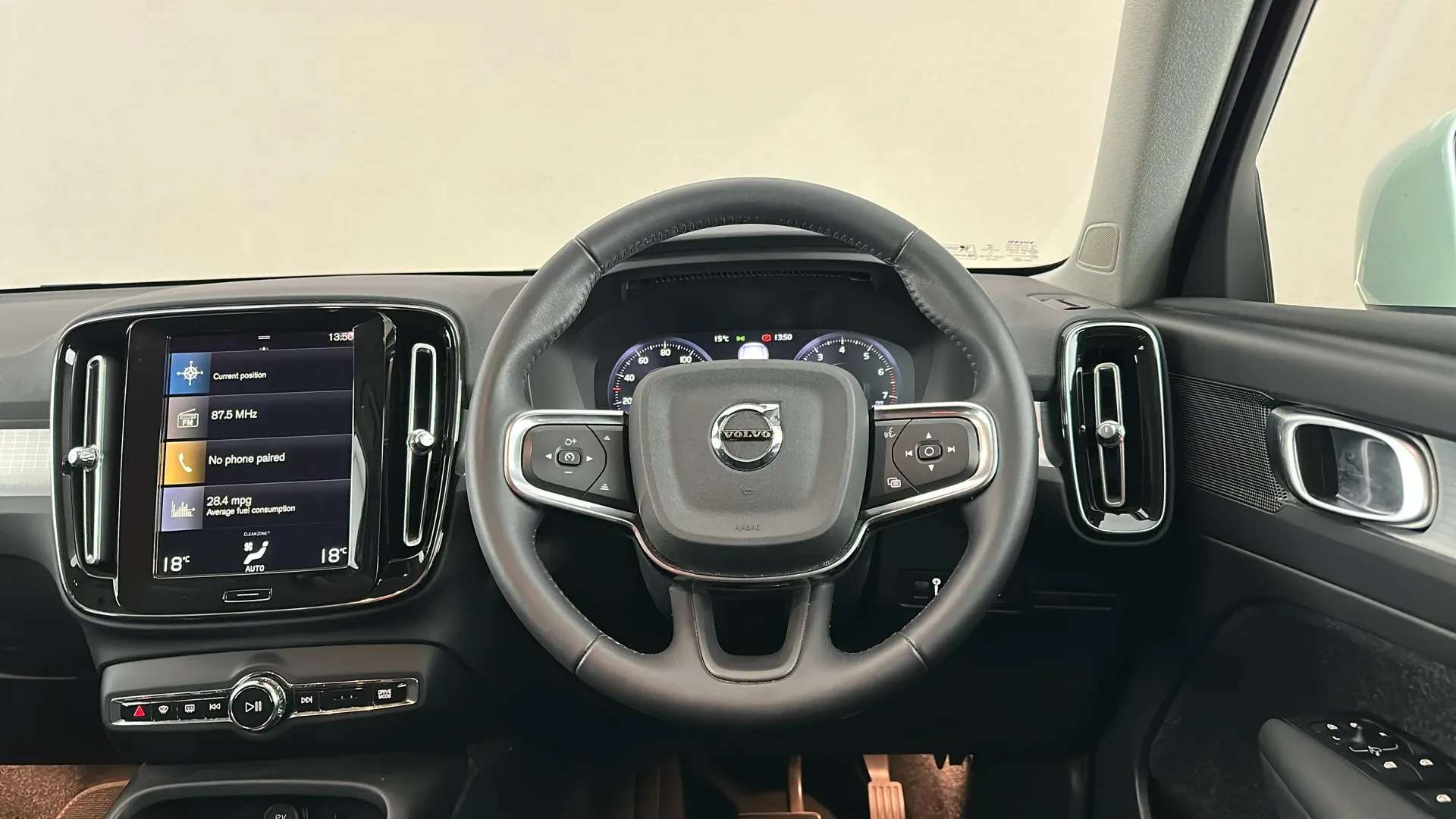 2021 VOLVO XC40 2021 VOLVO XC40