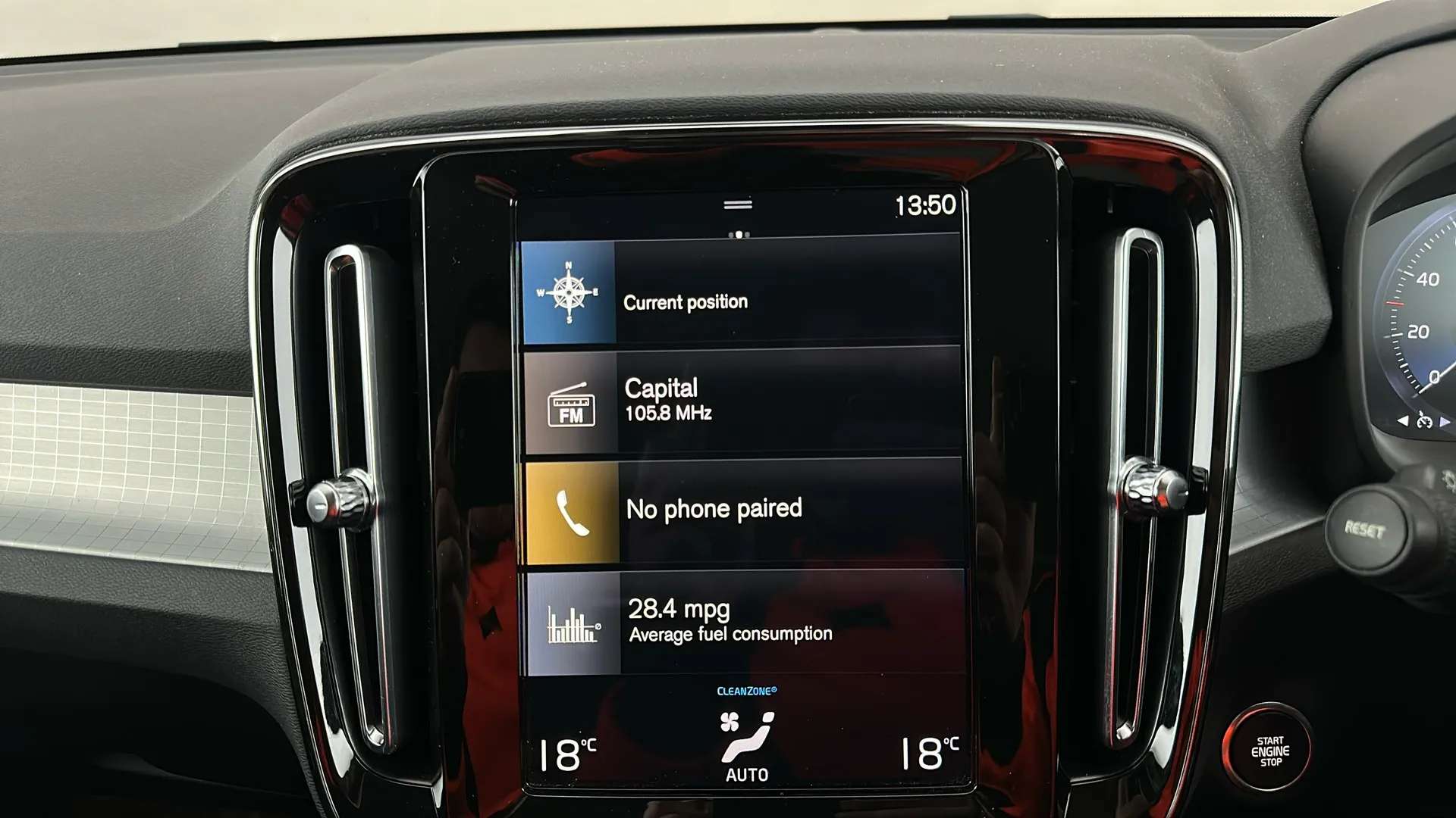 2021 VOLVO XC40 2021 VOLVO XC40