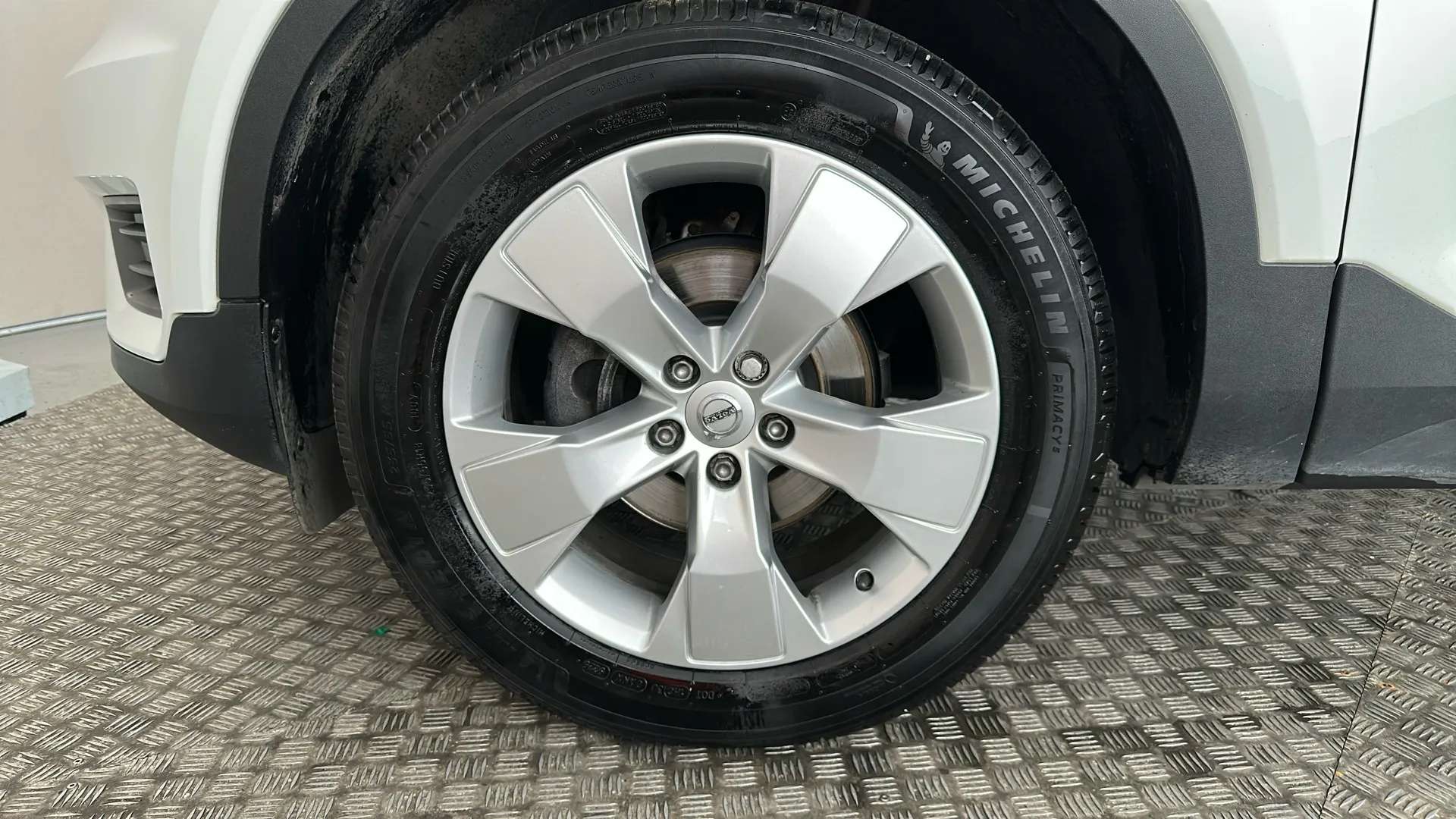 2021 VOLVO XC40 2021 VOLVO XC40