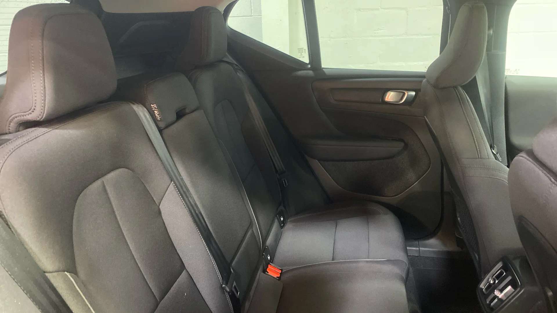 2021 VOLVO XC40 2021 VOLVO XC40