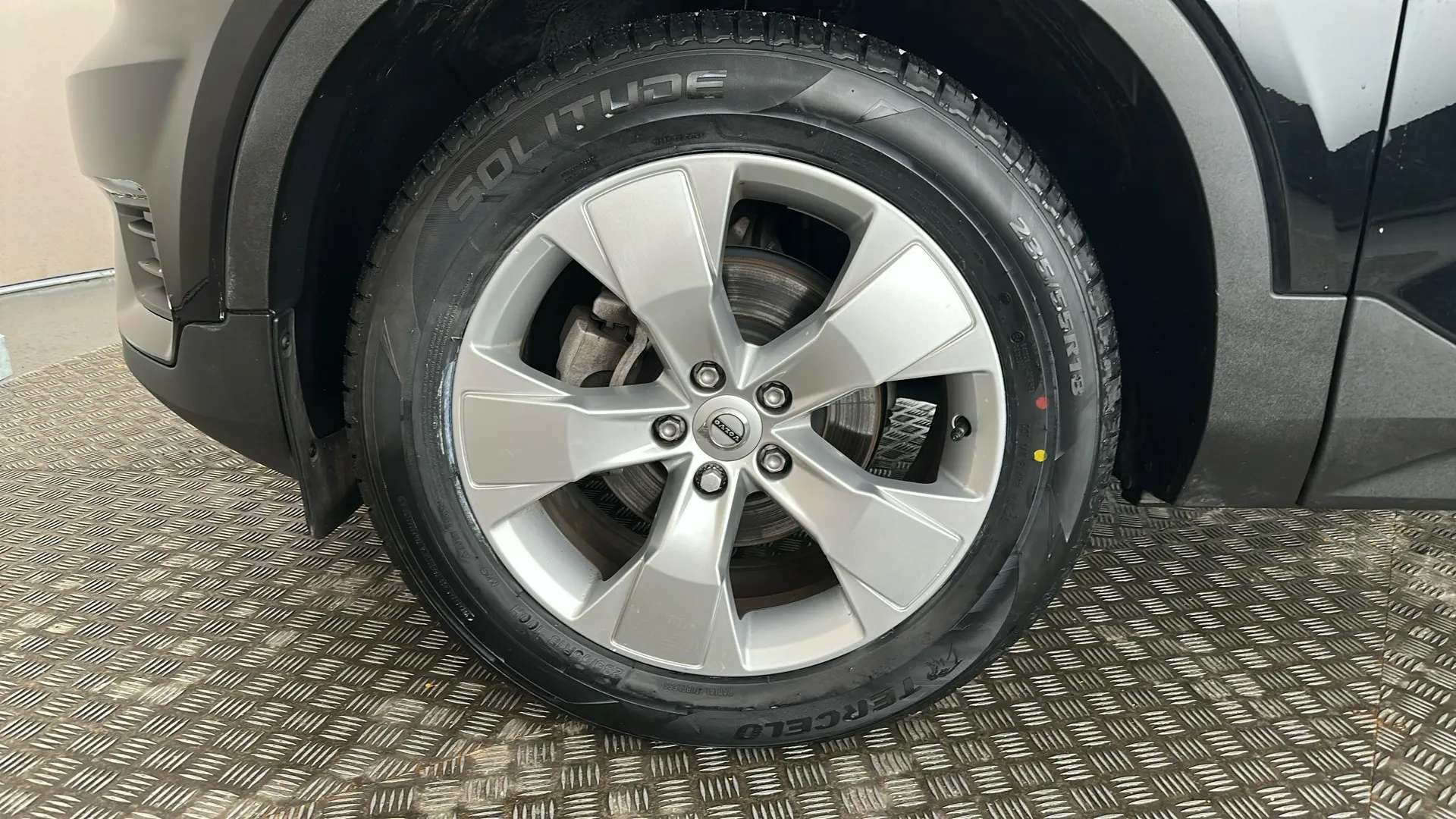 2021 VOLVO XC40 2021 VOLVO XC40