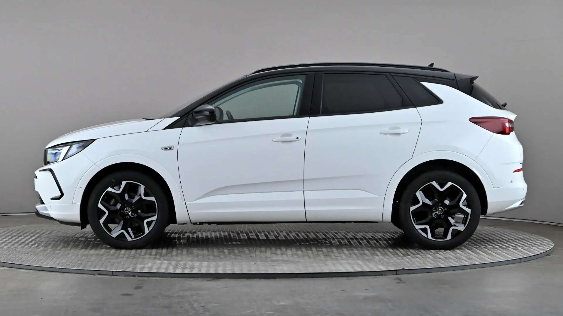 A 2023 VAUXHALL GRANDLAND 1.2 Turbo Ultimate A 2023 VAUXHALL GRANDLAND 1.2 Turbo Ultimate