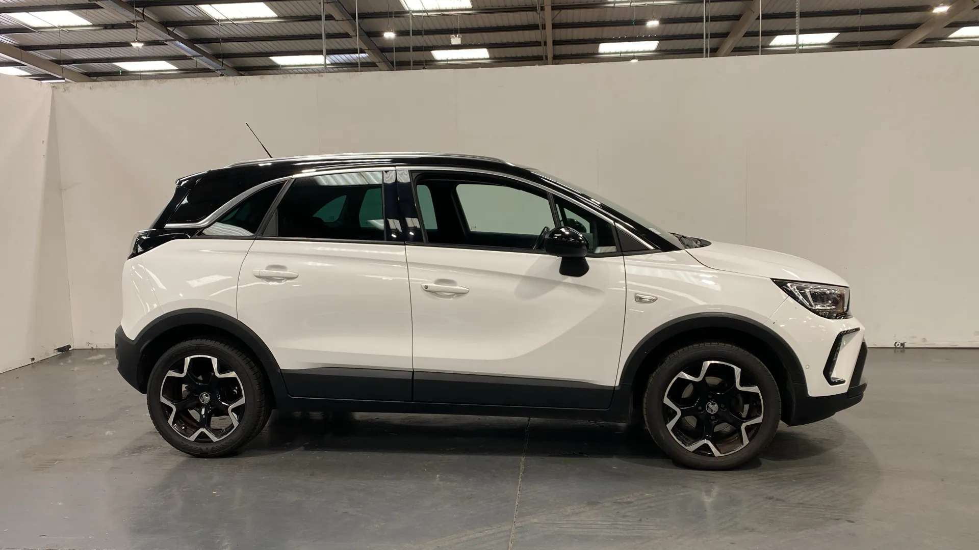 A 2023 VAUXHALL CROSSLAND 1.2 Turbo Ultimate A 2023 VAUXHALL CROSSLAND 1.2 Turbo Ultimate