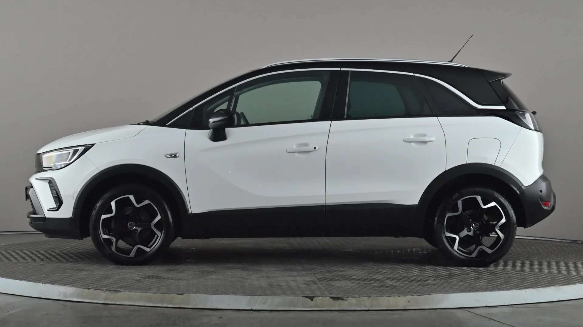 A 2023 VAUXHALL CROSSLAND 1.2 Turbo Ultimate A 2023 VAUXHALL CROSSLAND 1.2 Turbo Ultimate