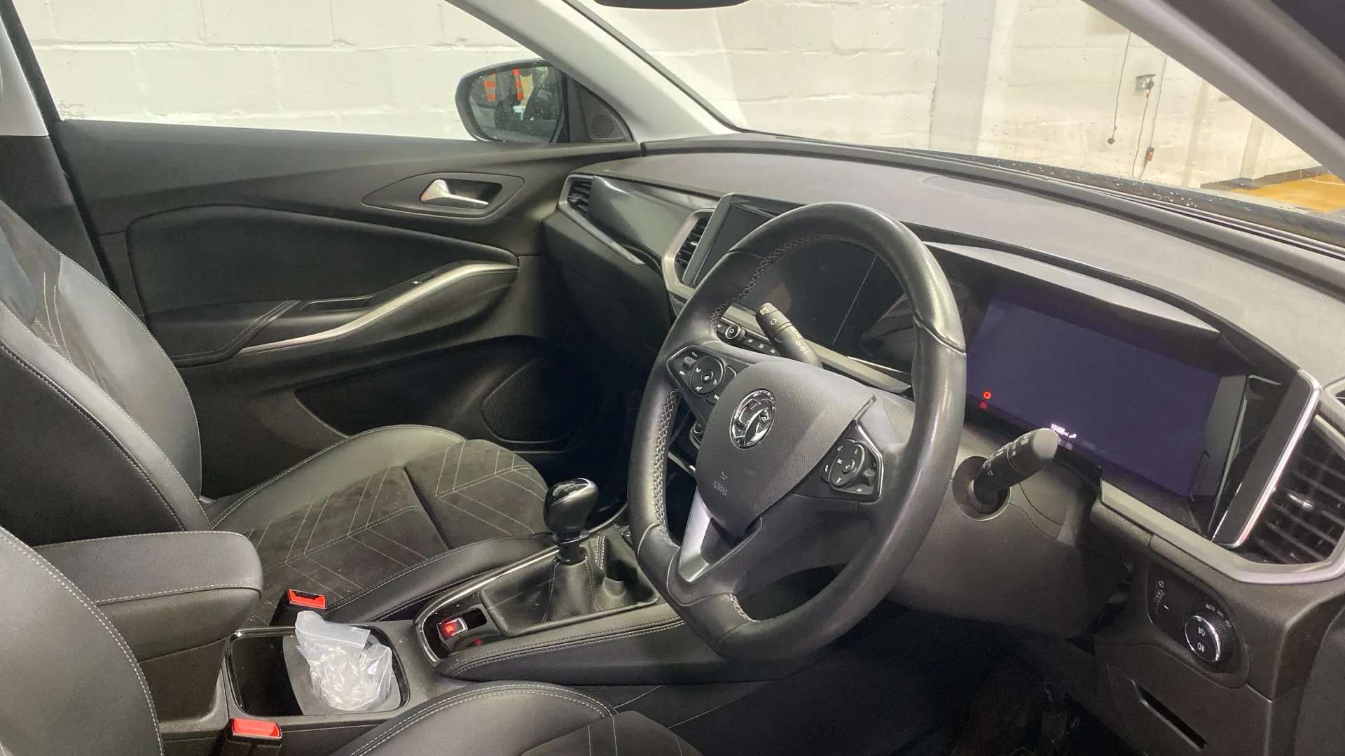 A 2023 VAUXHALL GRANDLAND 1.2 Turbo Ultimate A 2023 VAUXHALL GRANDLAND 1.2 Turbo Ultimate