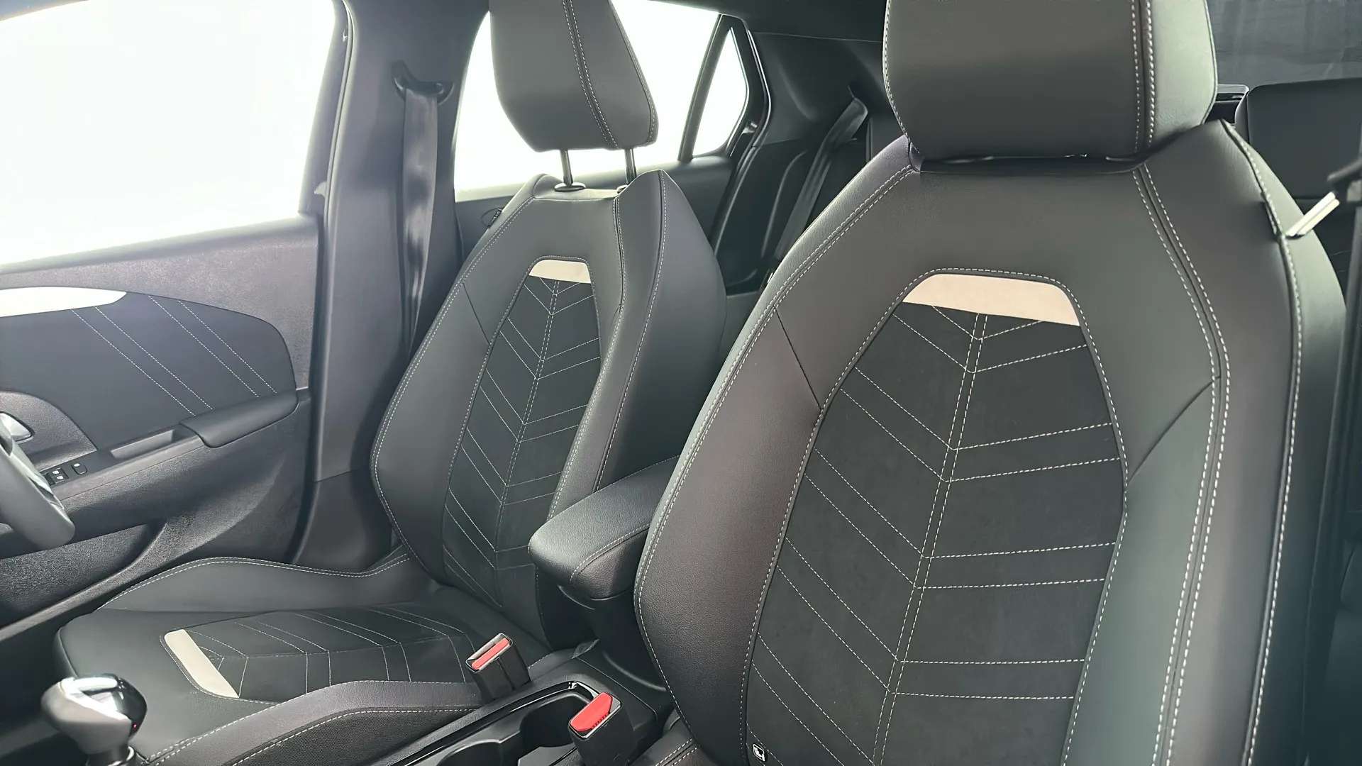 2025 VAUXHALL CORSA 2025 VAUXHALL CORSA