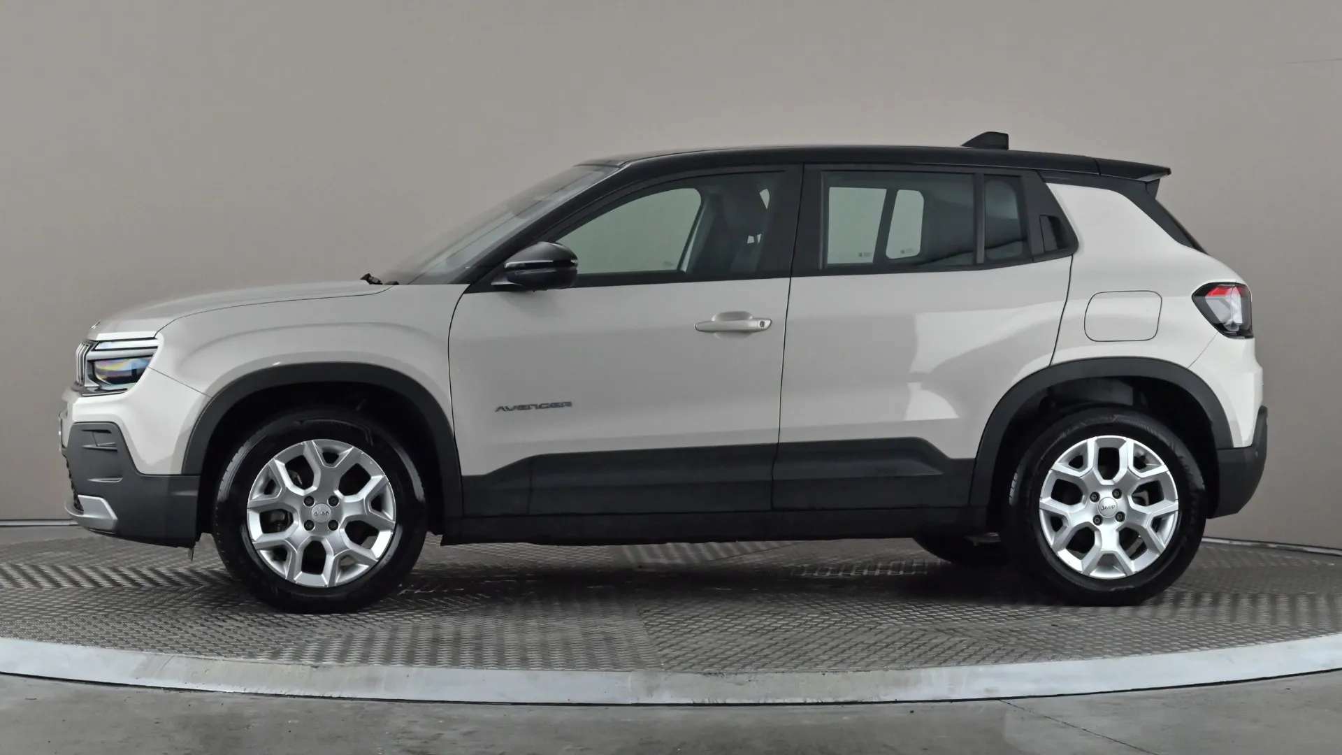 A 2024 JEEP AVENGER 115kW Altitude 54kWh Auto A 2024 JEEP AVENGER 115kW Altitude 54kWh Auto