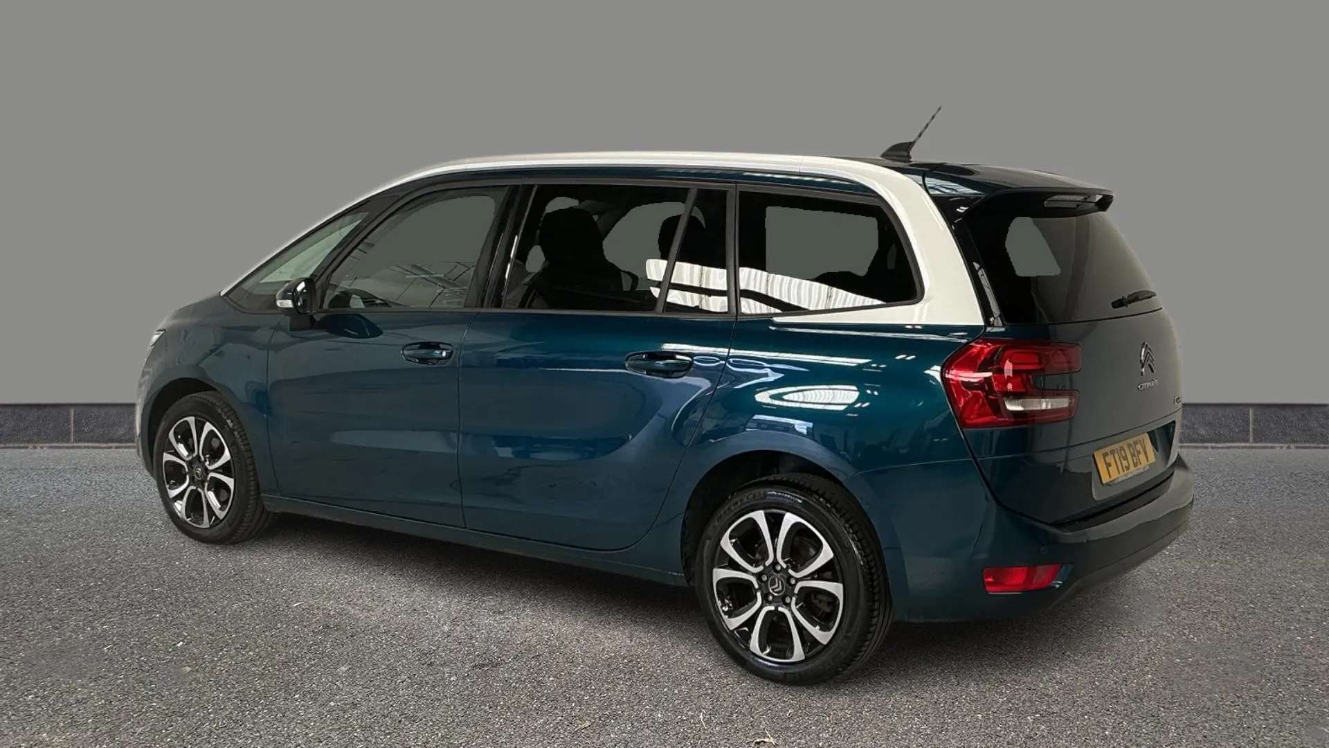 A 2019 CITROEN GRAND C4 SPACETOURER 1.5 BlueHDi 130 Feel A 2019 CITROEN GRAND C4 SPACETOURER 1.5 BlueHDi 130 Feel