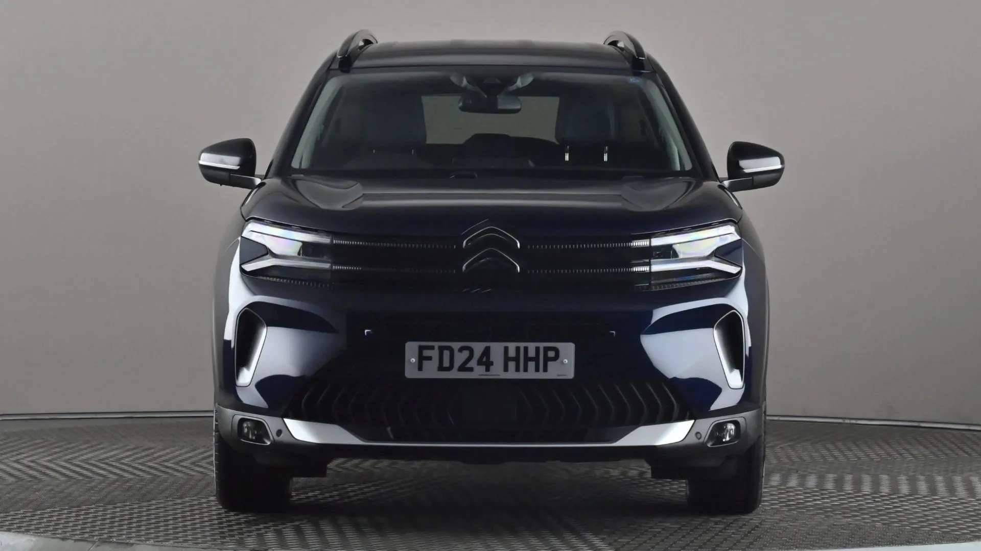 A 2024 CITROEN C5 AIRCROSS 1.5 BlueHDi Max EAT8 A 2024 CITROEN C5 AIRCROSS 1.5 BlueHDi Max EAT8