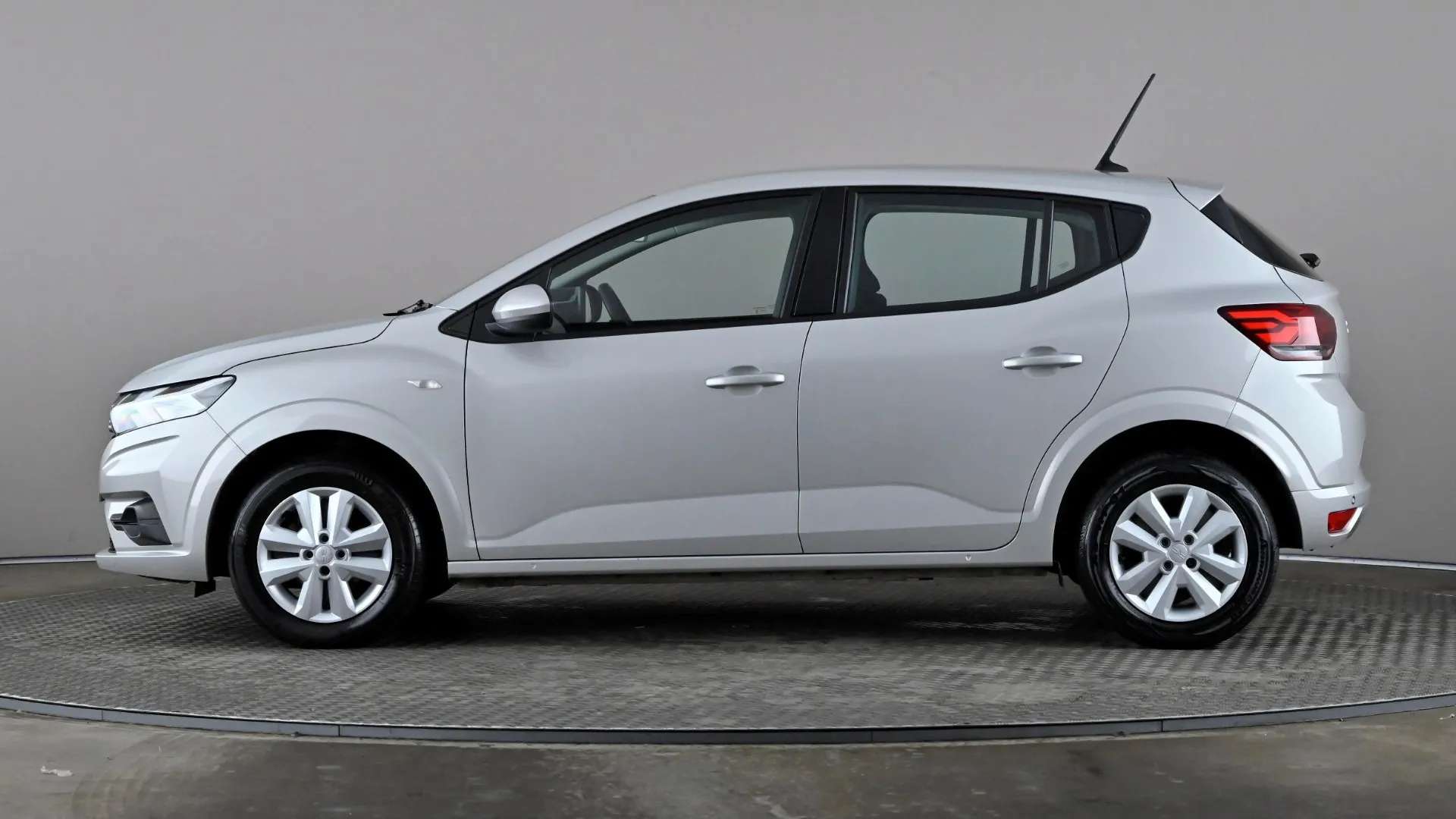 A 2023 DACIA SANDERO 1.0 Tce Bi-Fuel Expression A 2023 DACIA SANDERO 1.0 Tce Bi-Fuel Expression