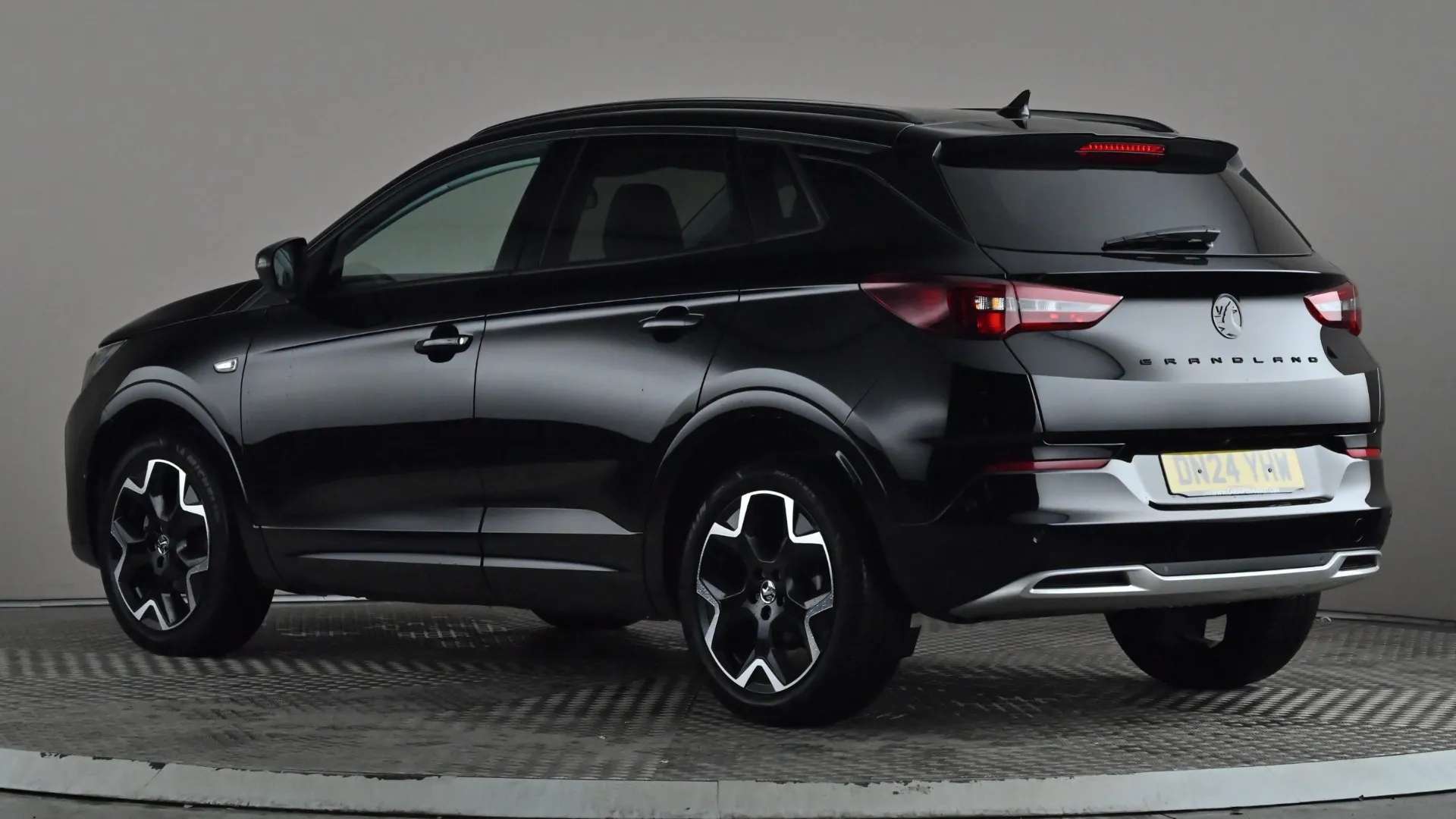 A 2024 VAUXHALL GRANDLAND 1.2 Turbo Ultimate Auto A 2024 VAUXHALL GRANDLAND 1.2 Turbo Ultimate Auto