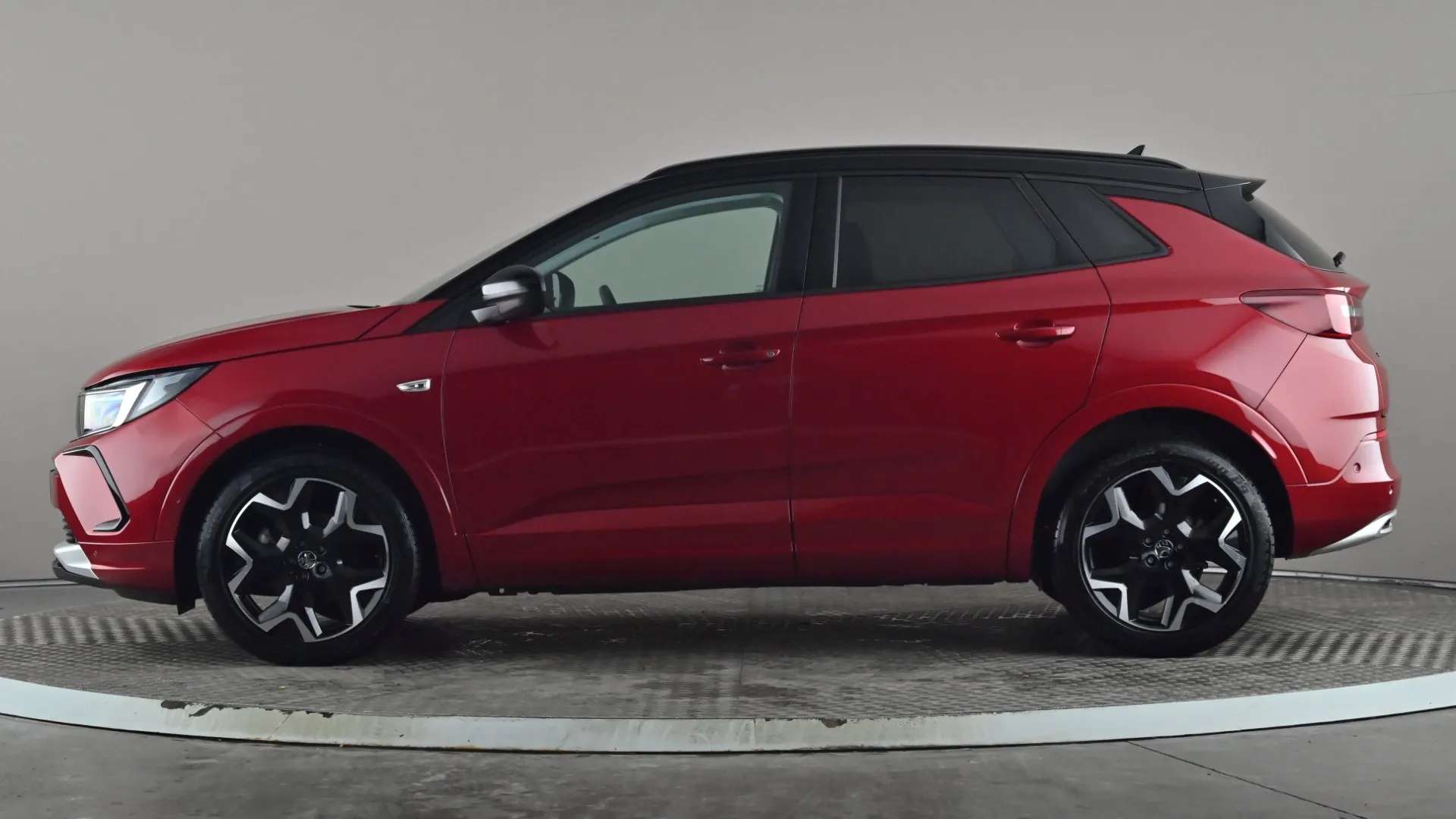 A 2024 VAUXHALL GRANDLAND 1.2 Turbo Ultimate Auto A 2024 VAUXHALL GRANDLAND 1.2 Turbo Ultimate Auto