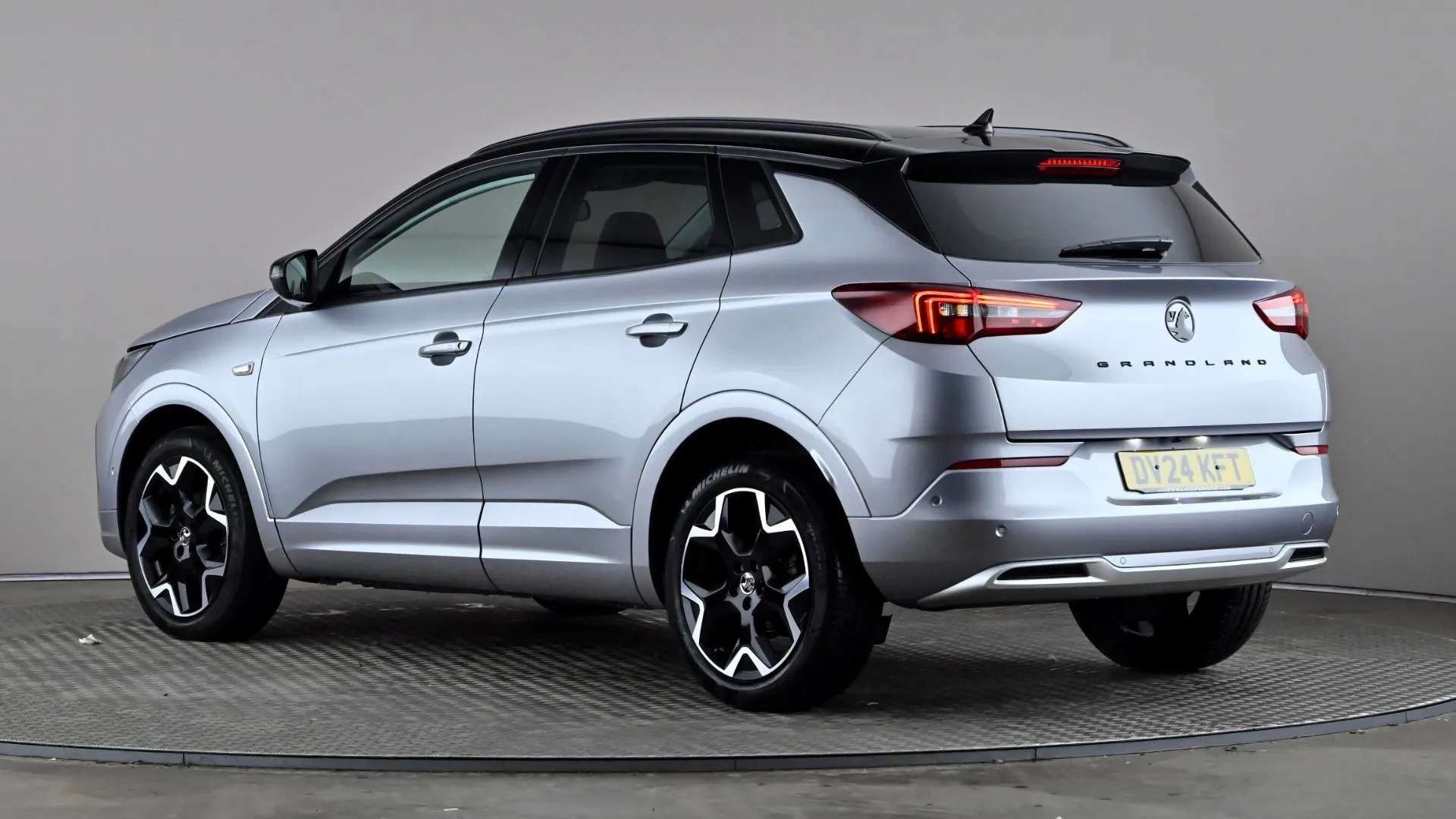 A 2024 VAUXHALL GRANDLAND 1.2 Turbo Ultimate Auto A 2024 VAUXHALL GRANDLAND 1.2 Turbo Ultimate Auto