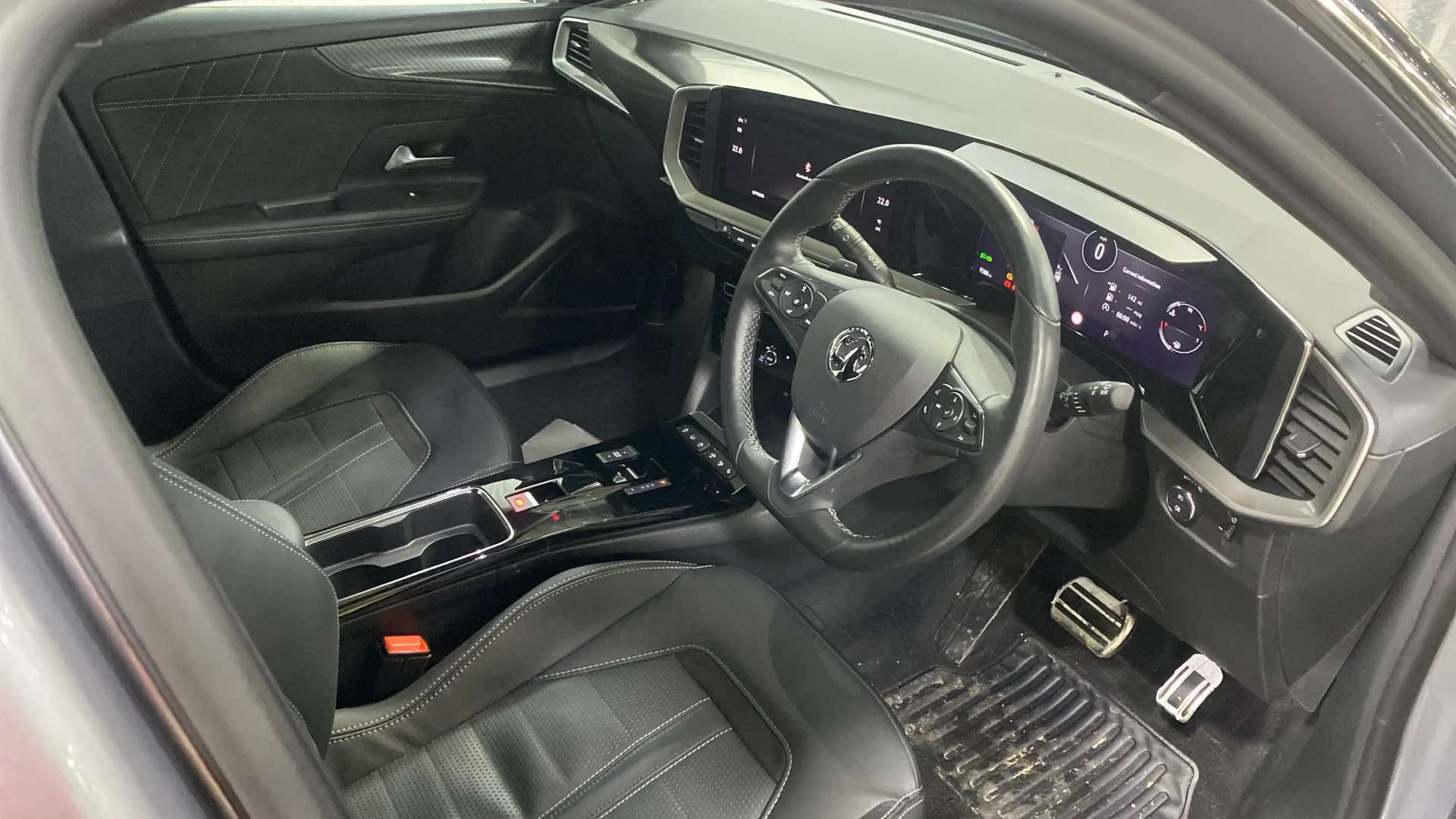 A 2022 VAUXHALL MOKKA 1.2 Turbo Ultimate Auto A 2022 VAUXHALL MOKKA 1.2 Turbo Ultimate Auto