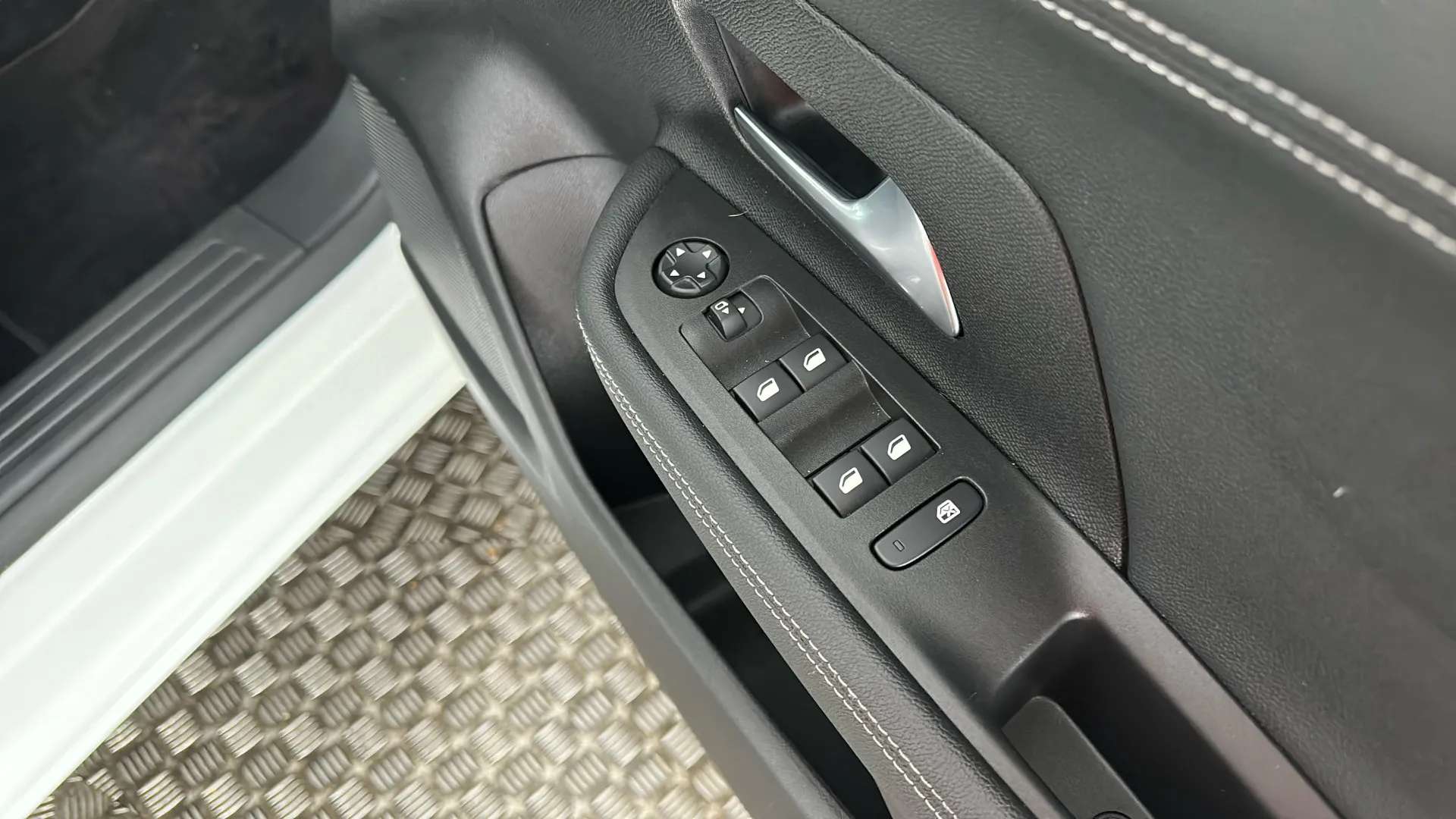 2023 VAUXHALL MOKKA 2023 VAUXHALL MOKKA