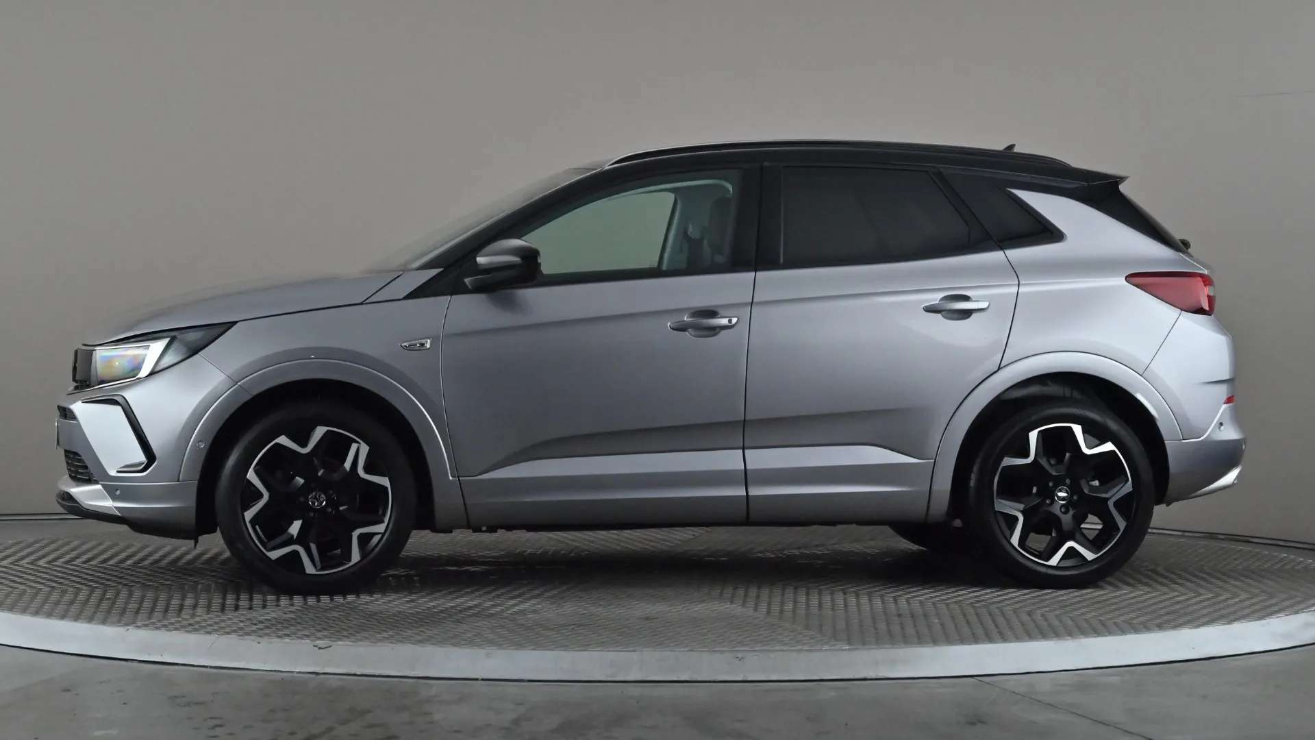 A 2023 VAUXHALL GRANDLAND 1.2 Turbo Ultimate Auto A 2023 VAUXHALL GRANDLAND 1.2 Turbo Ultimate Auto