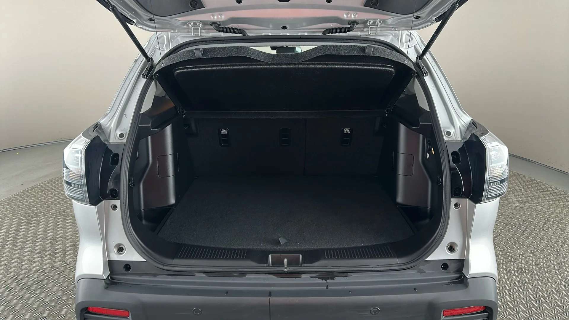 2023 SUZUKI S-CROSS 2023 SUZUKI S-CROSS