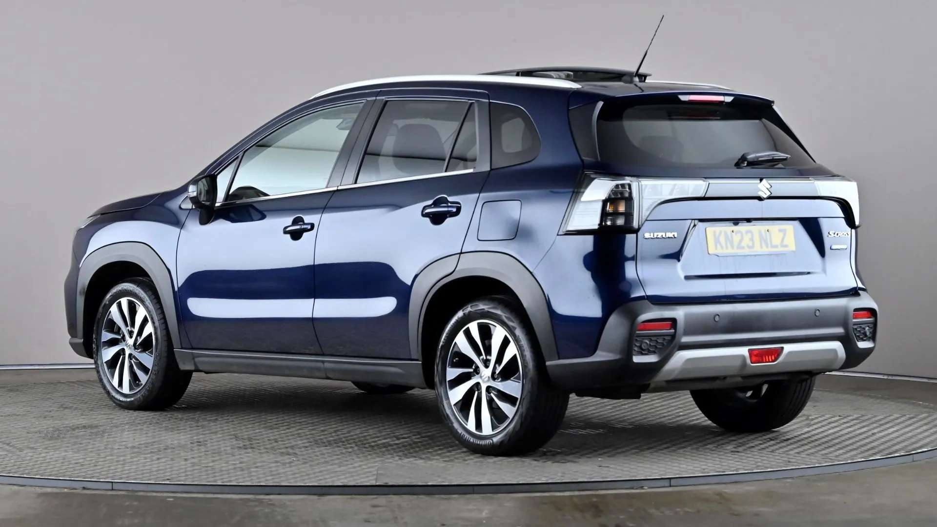 A 2023 SUZUKI S-CROSS 1.4 Boosterjet 48V Hybrid Ultra ALLGRIP A 2023 SUZUKI S-CROSS 1.4 Boosterjet 48V Hybrid Ultra ALLGRIP