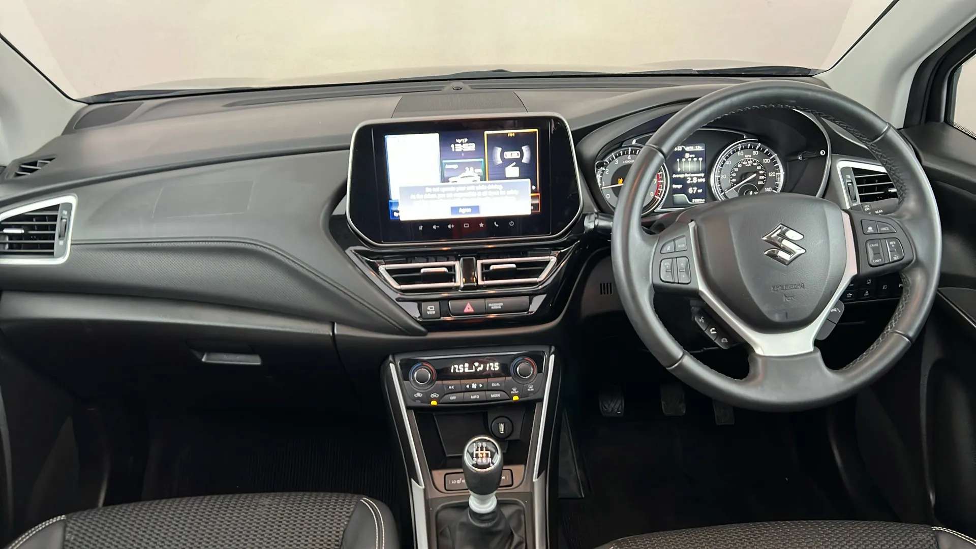 2023 SUZUKI S-CROSS 2023 SUZUKI S-CROSS