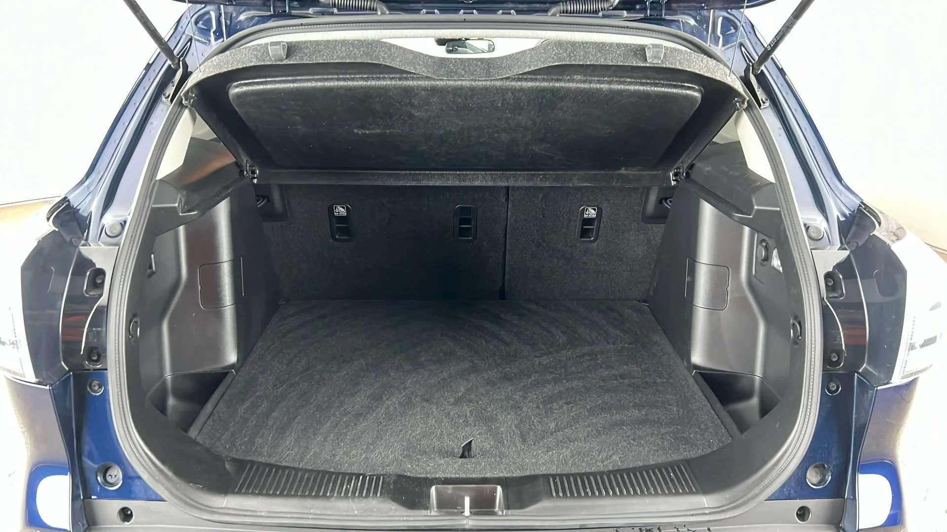 2023 SUZUKI S-CROSS 2023 SUZUKI S-CROSS