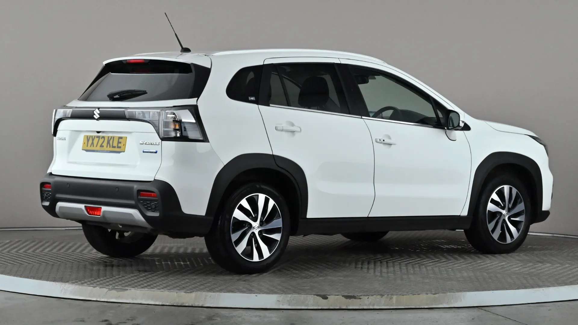 2022 SUZUKI S-CROSS 2022 SUZUKI S-CROSS