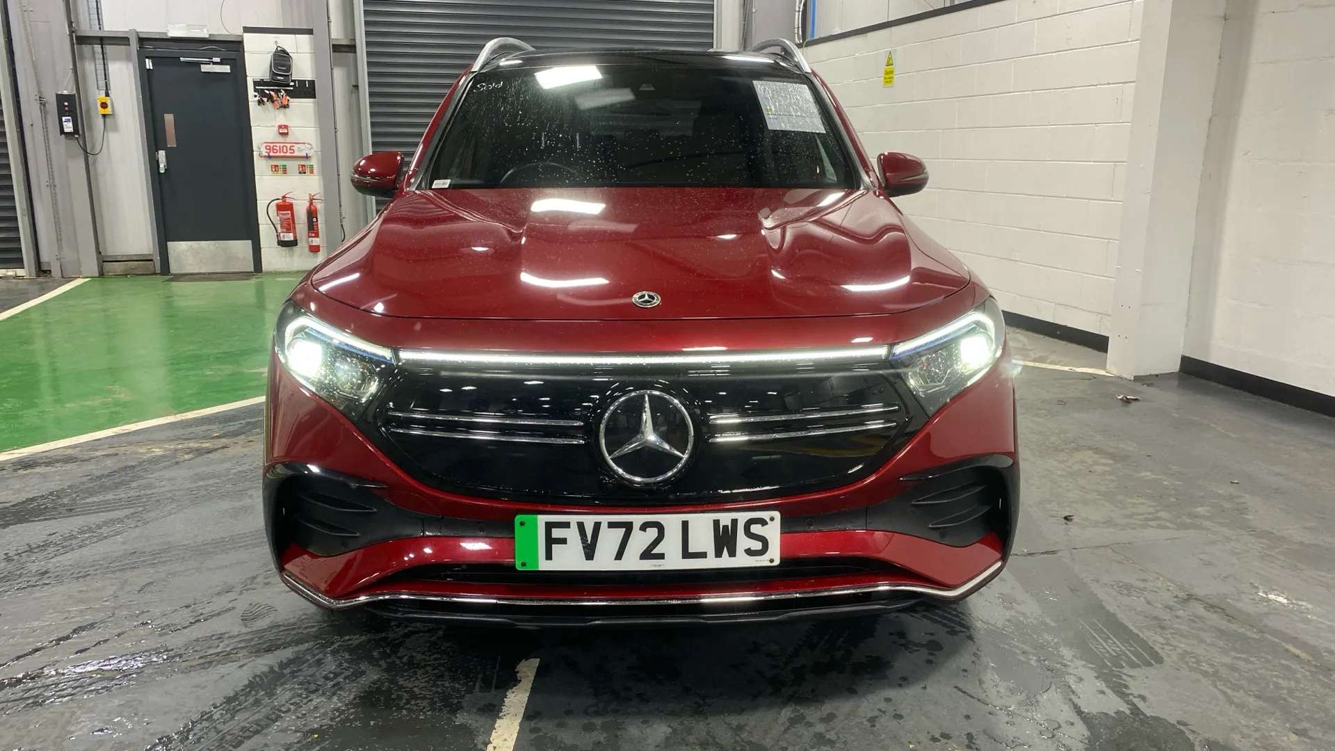 A 2022 MERCEDES-BENZ EQB EQB 300 4M 168kW AMG Line Premium 66.5kWh Auto A 2022 MERCEDES-BENZ EQB EQB 300 4M 168kW AMG Line Premium 66.5kWh Auto