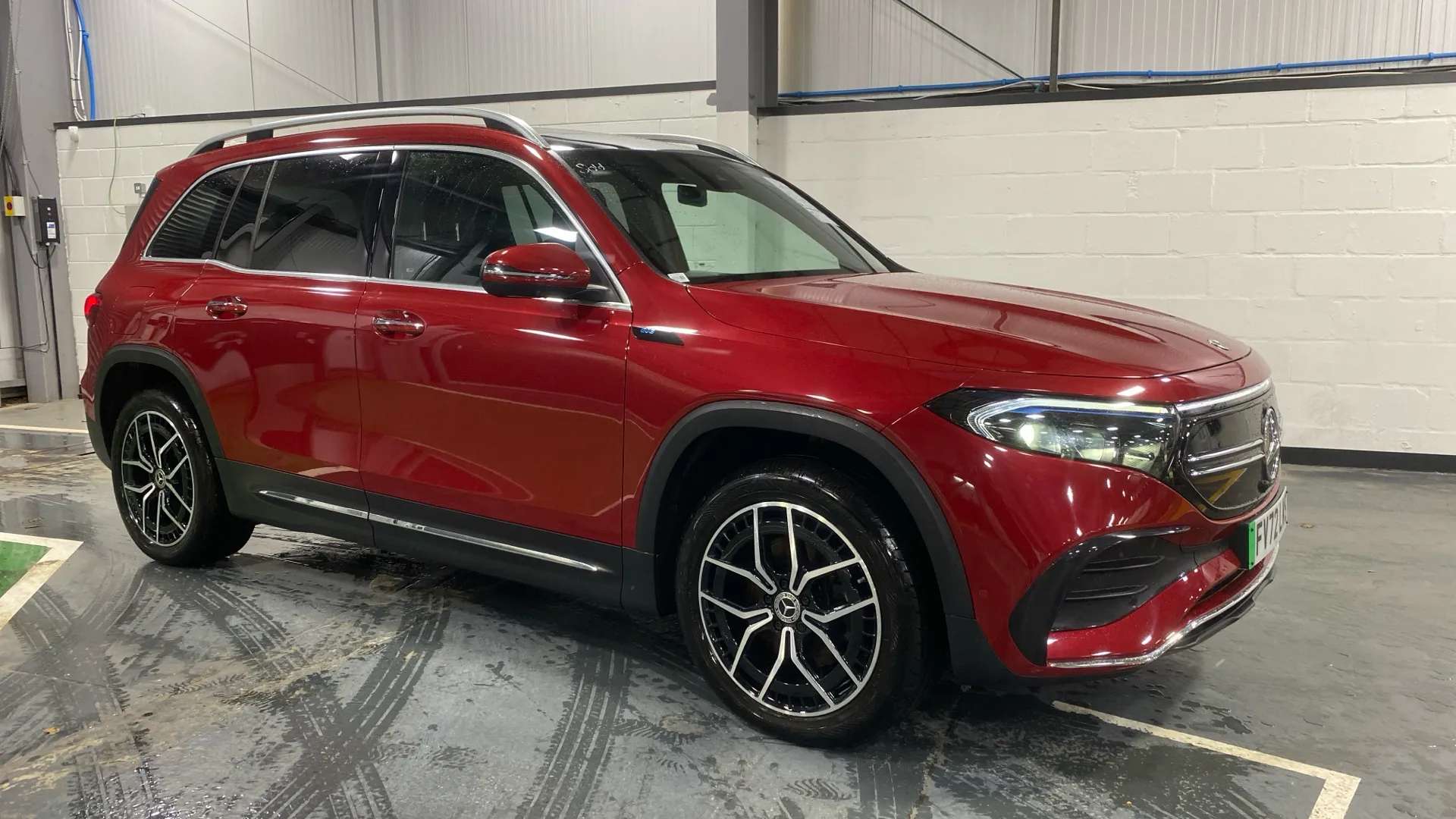 A 2022 MERCEDES-BENZ EQB EQB 300 4M 168kW AMG Line Premium 66.5kWh Auto A 2022 MERCEDES-BENZ EQB EQB 300 4M 168kW AMG Line Premium 66.5kWh Auto